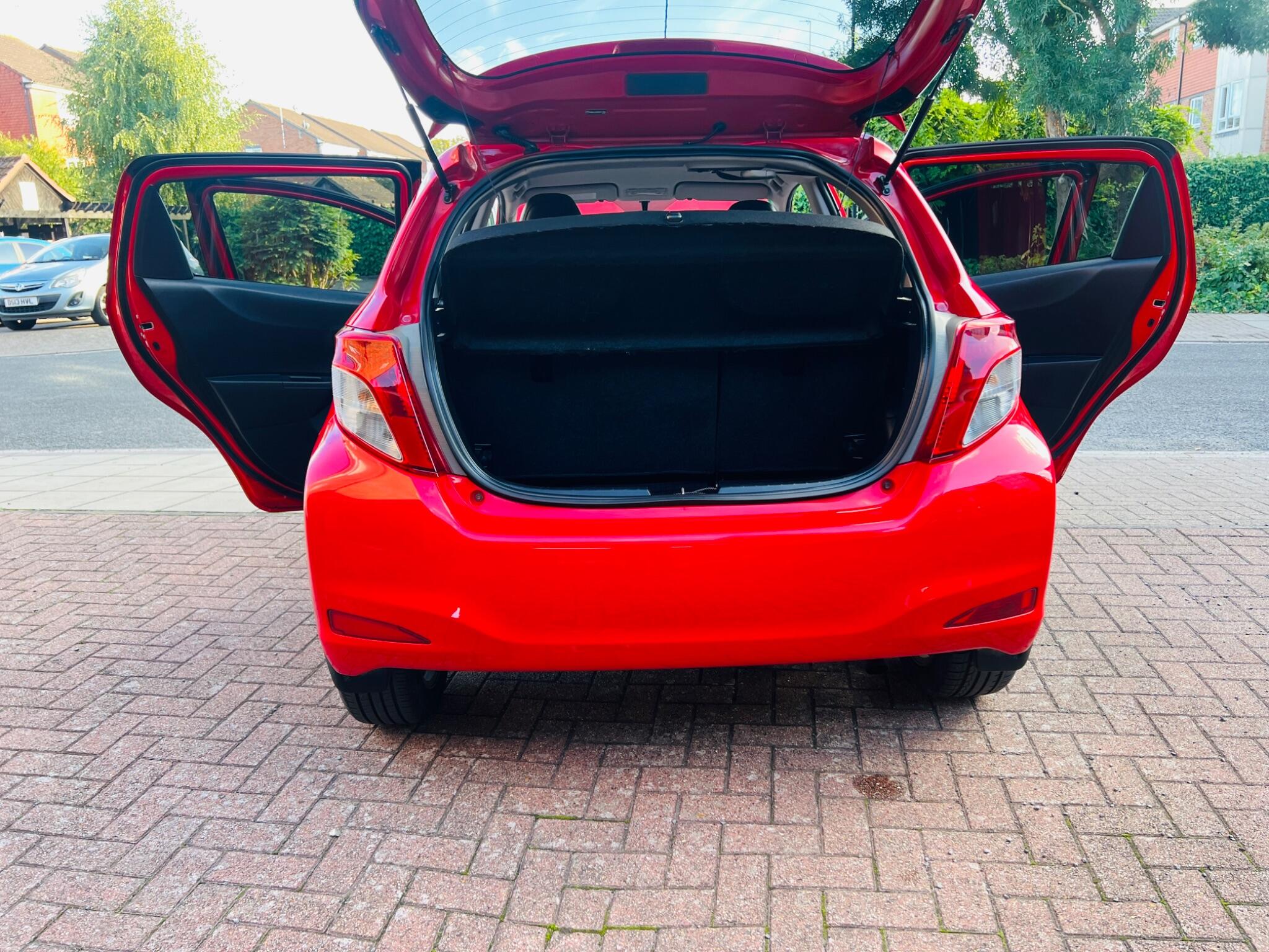 Toyota Yaris view 44