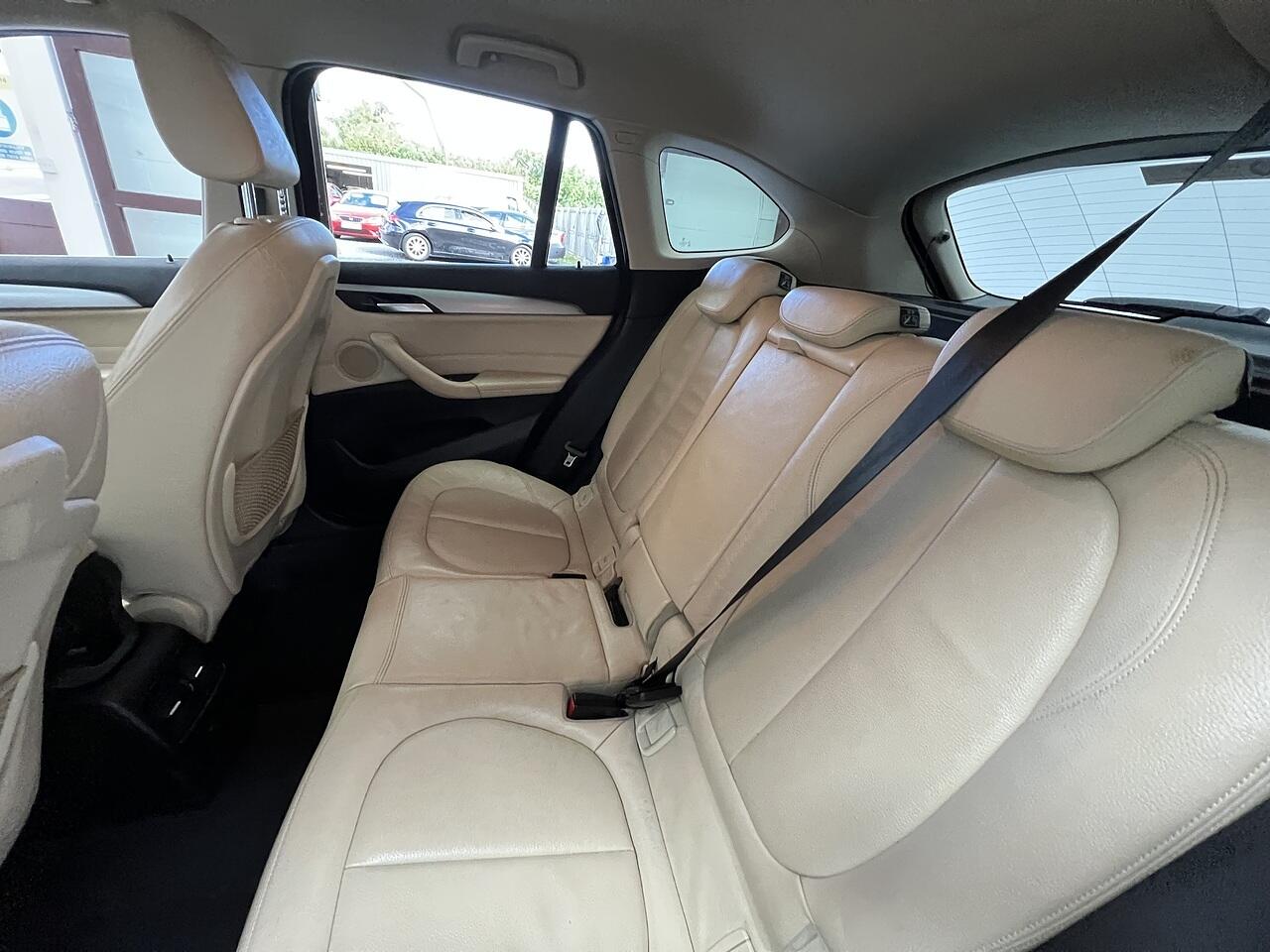BMW X1 view 18