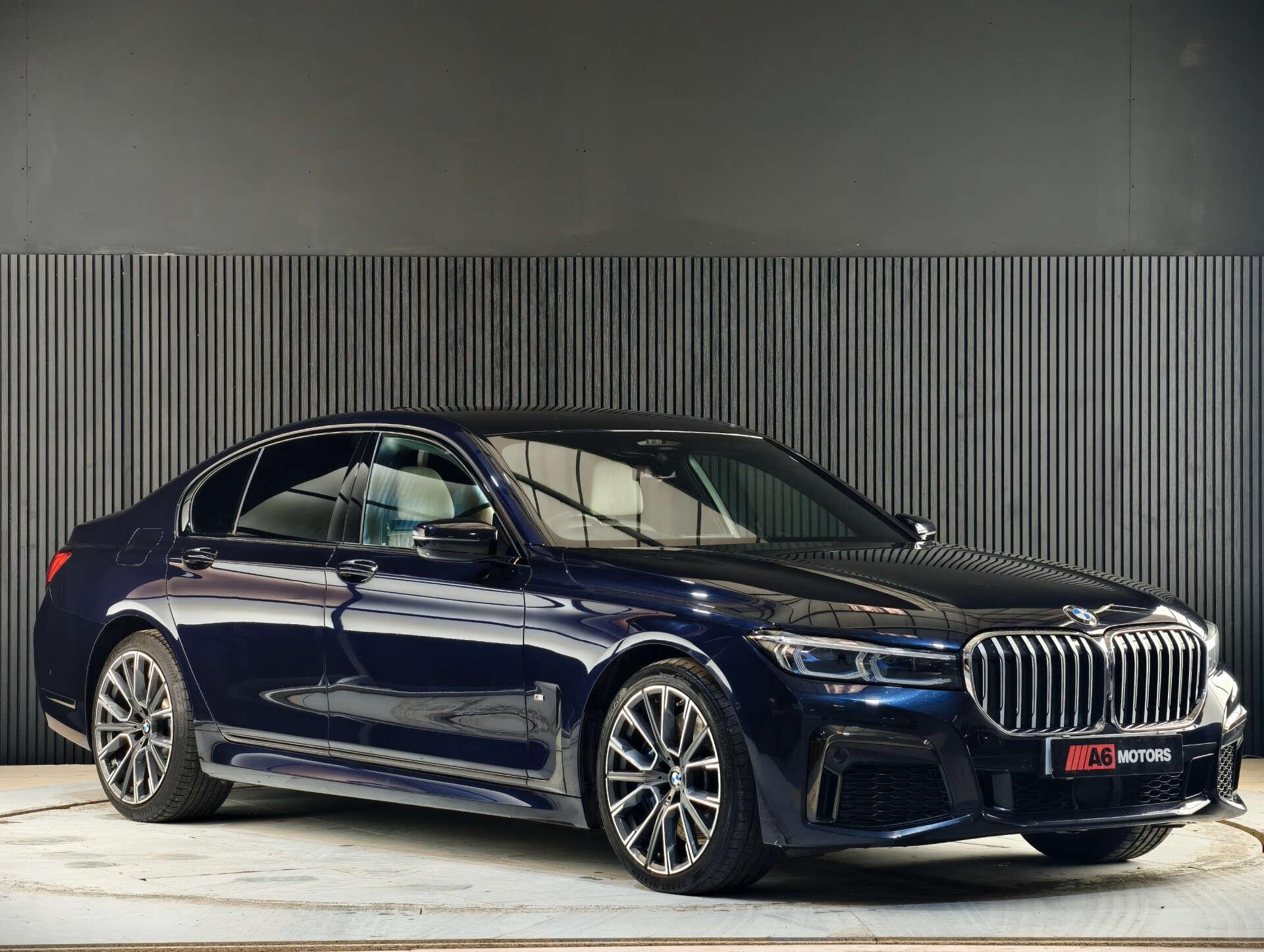 BMW 7 Series view 4