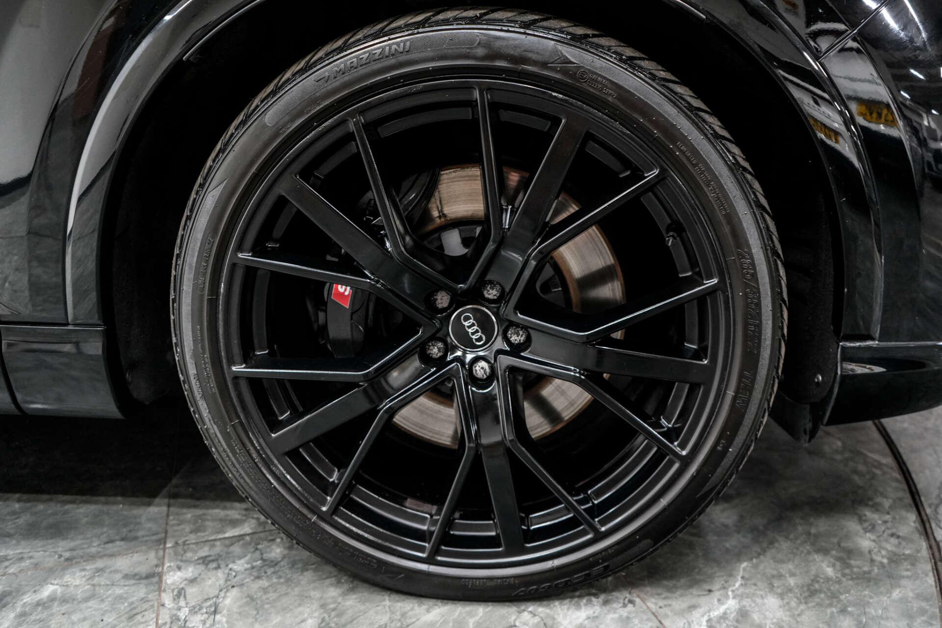 Audi SQ7 view 7