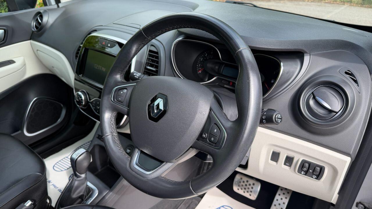 Renault Captur view 12