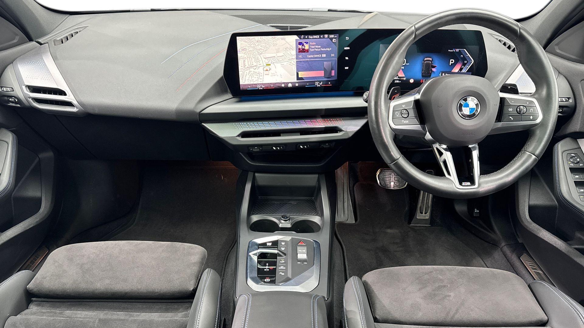 BMW 1 Series view 4