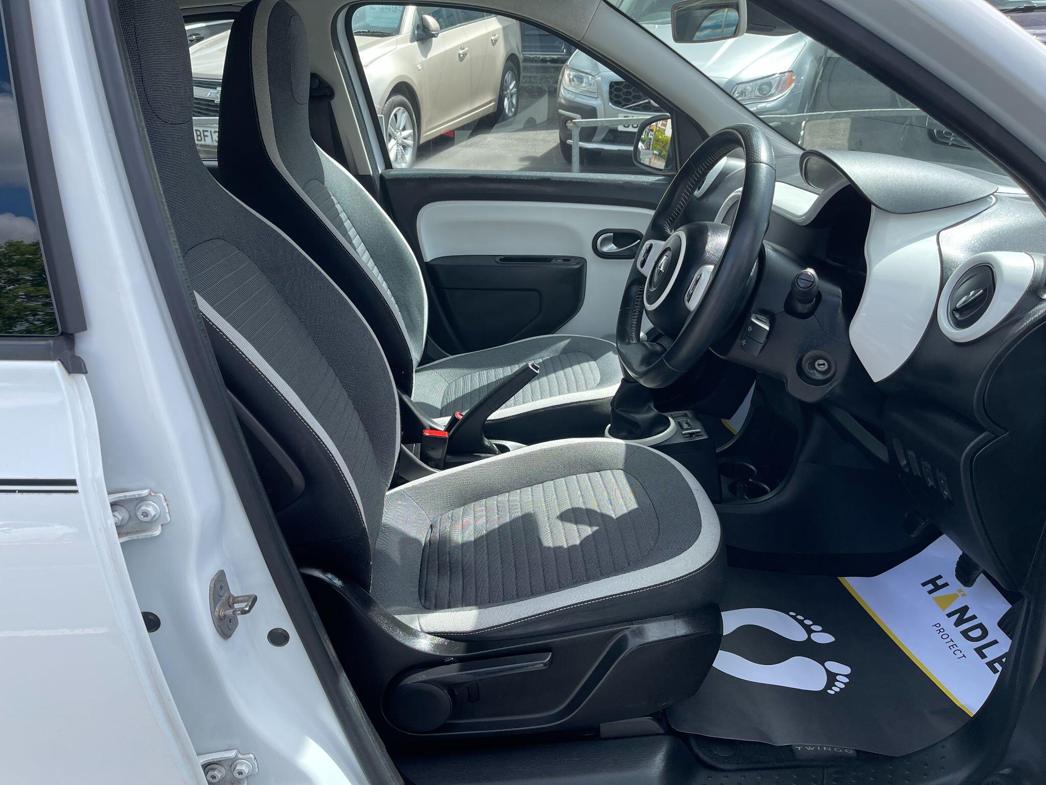 Renault Twingo view 22