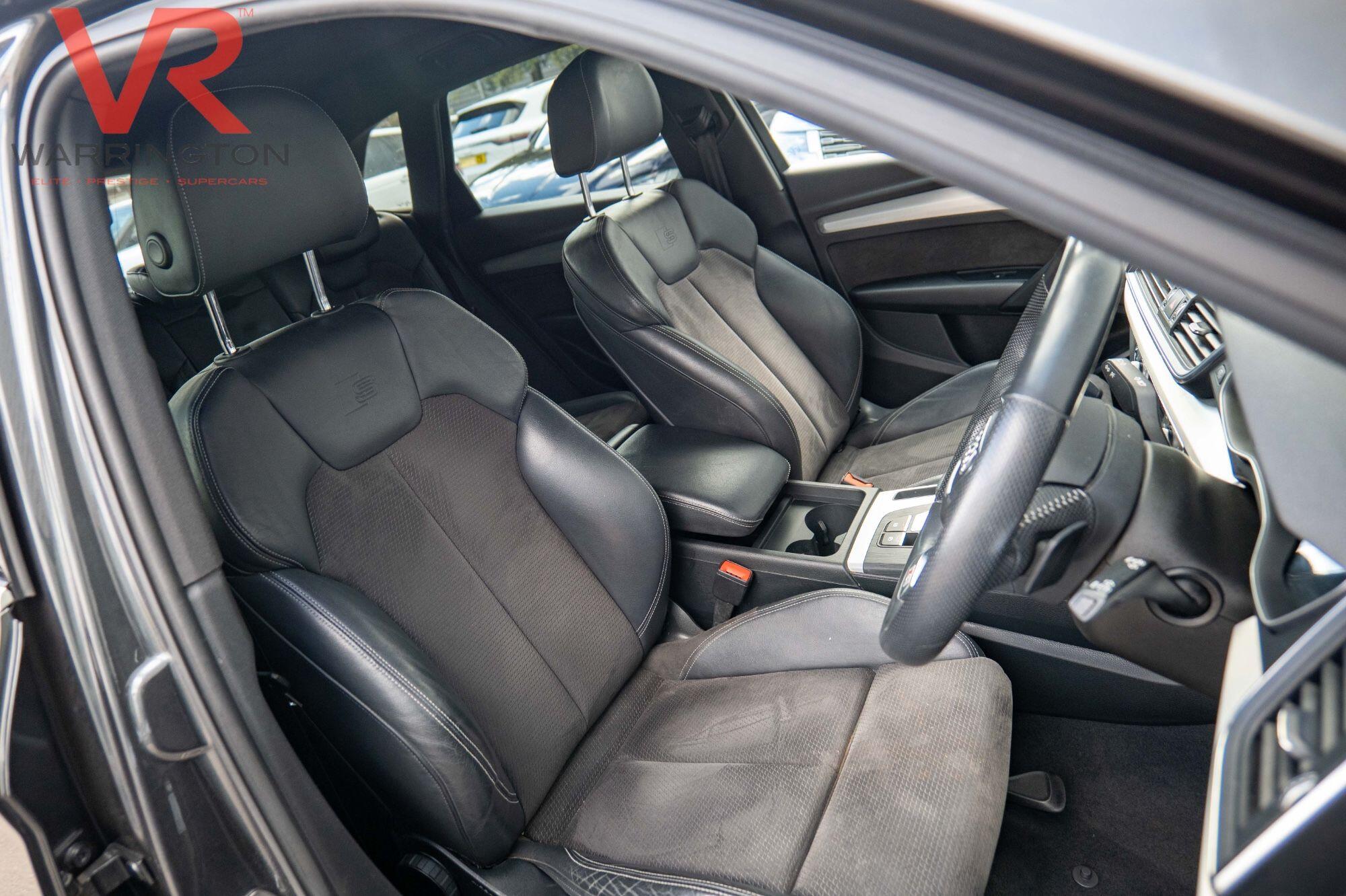 Audi Q5 view 21