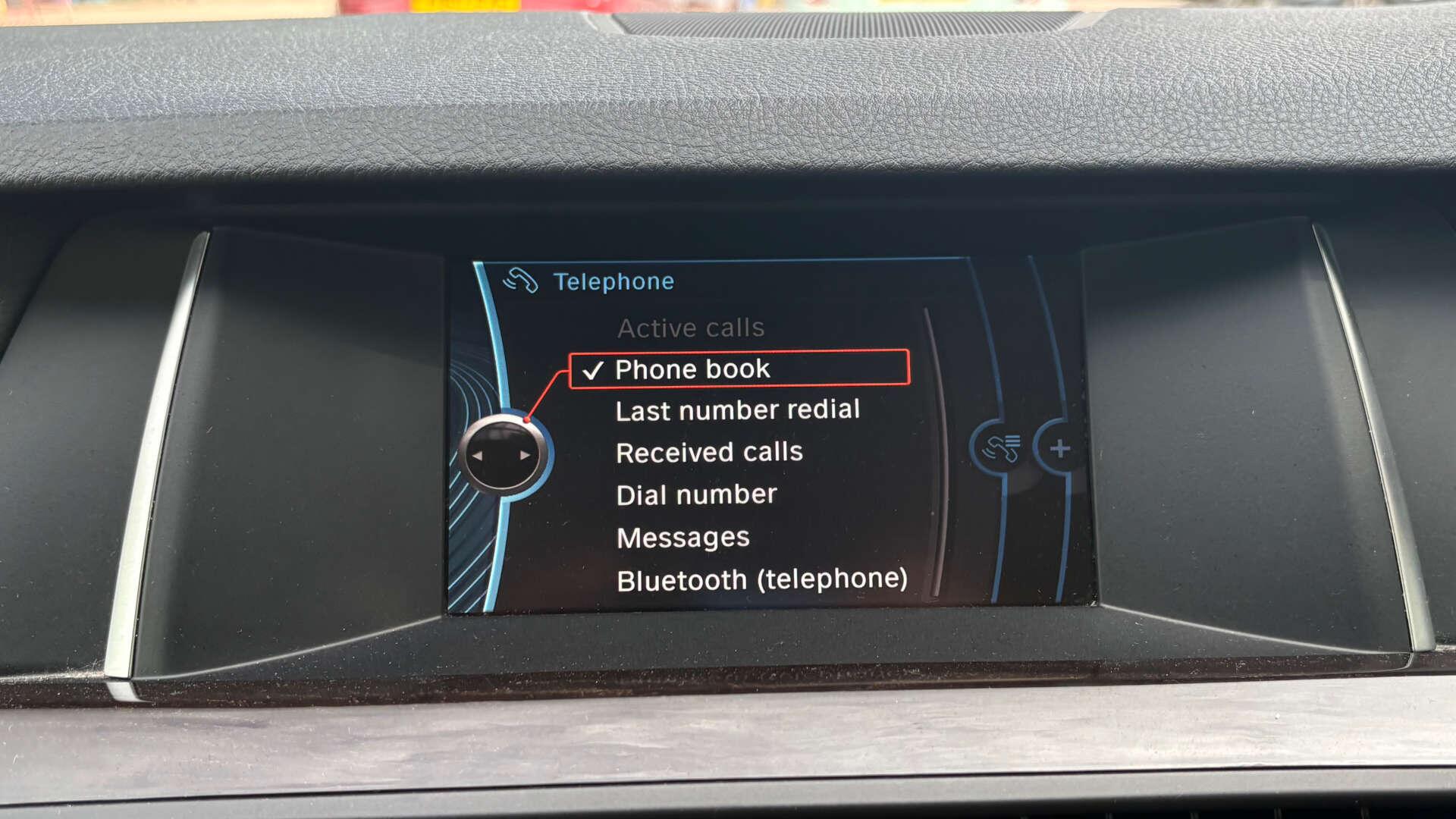 BMW 5 Series view 29