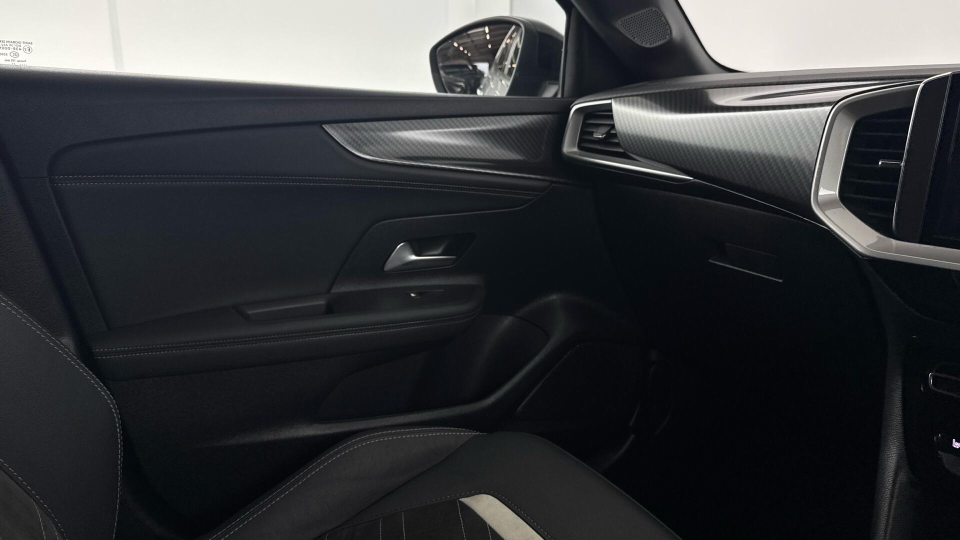 Vauxhall Mokka Electric view 34