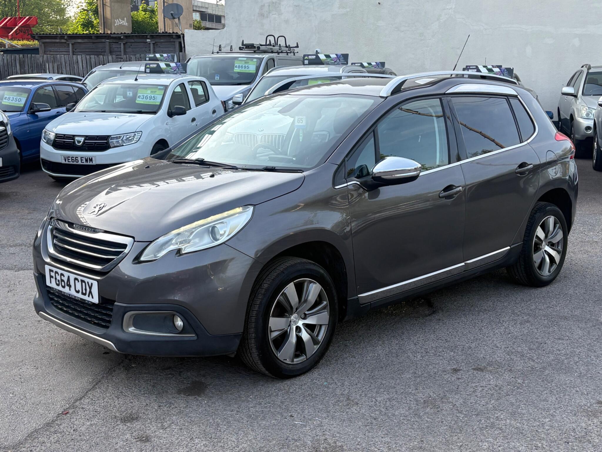 Peugeot 2008 - Image 9