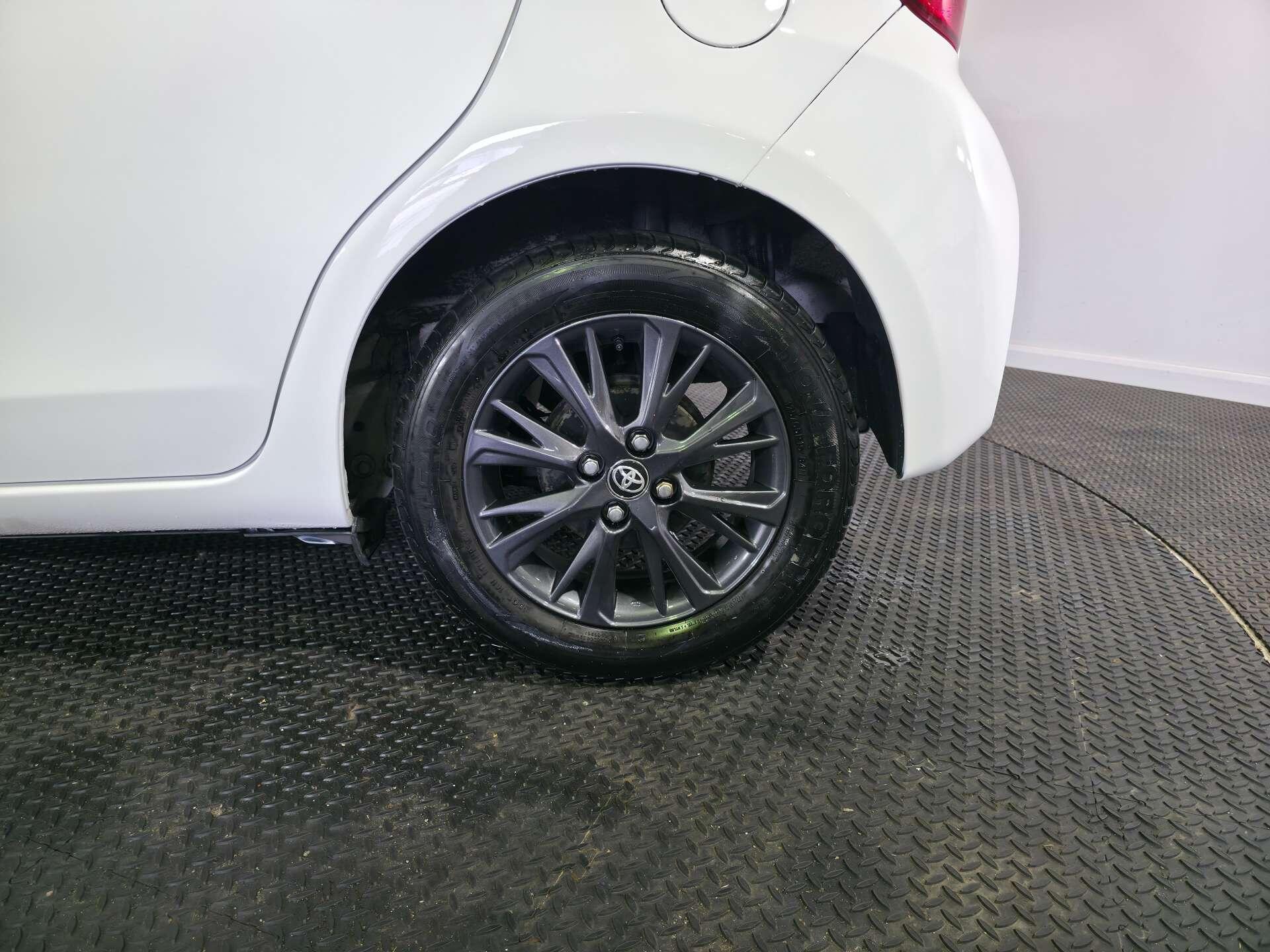 Toyota Yaris view 51