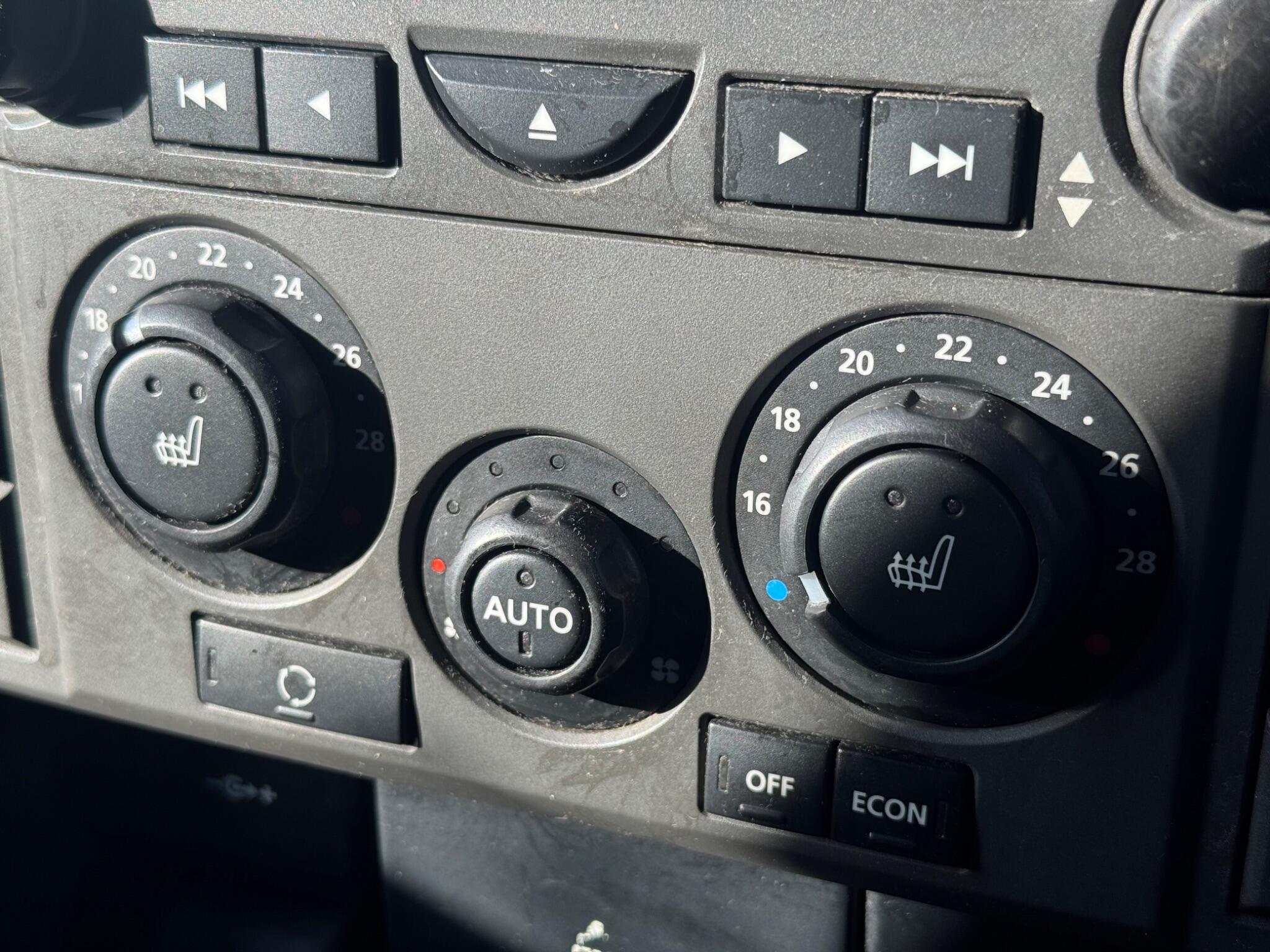 Land Rover Discovery view 39
