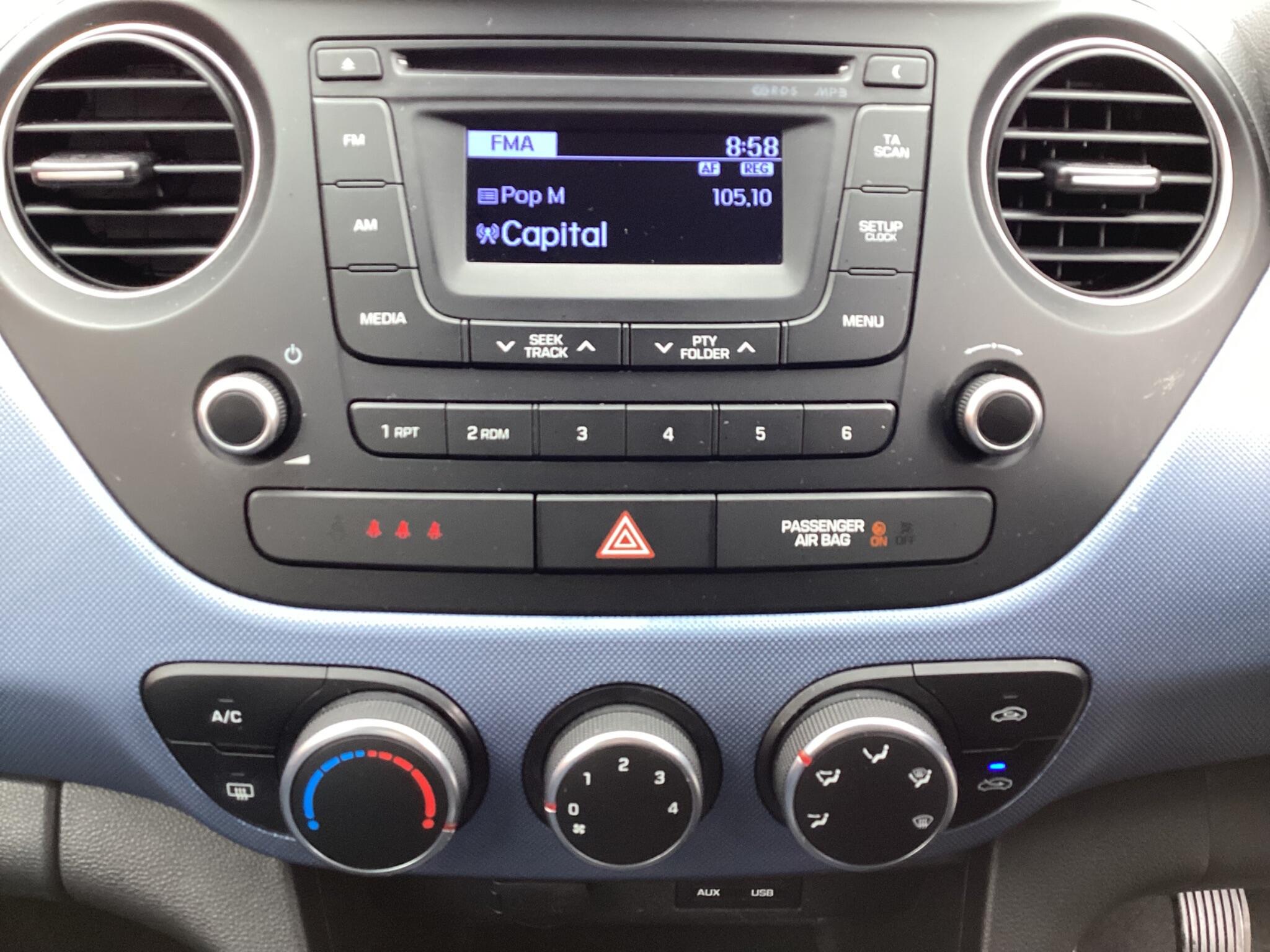 Hyundai I10 view 18