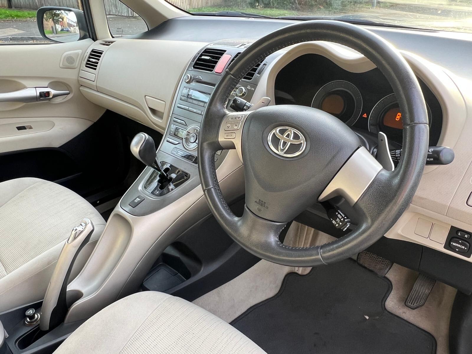 Toyota Auris view 33
