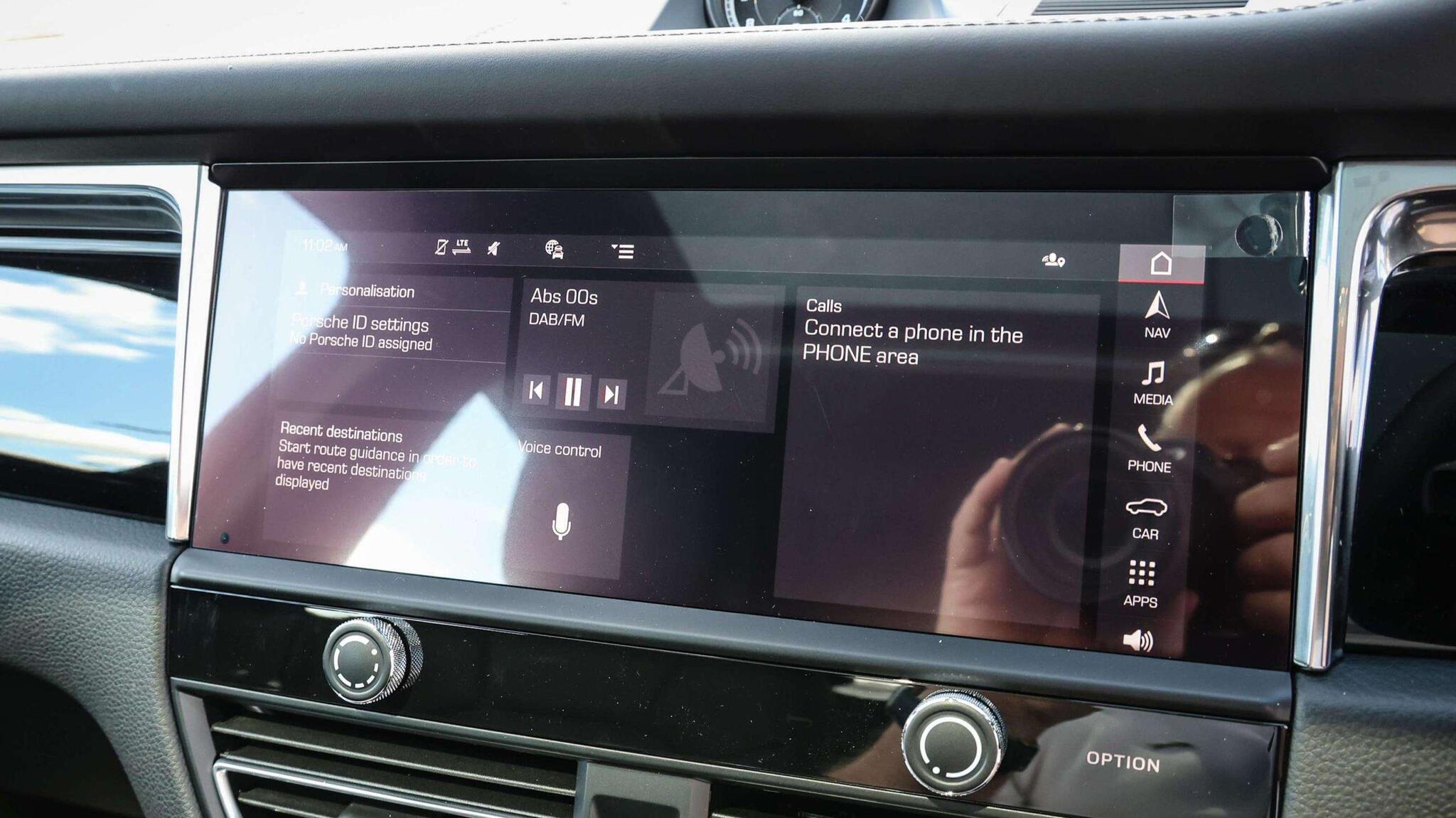 Porsche Macan view 16