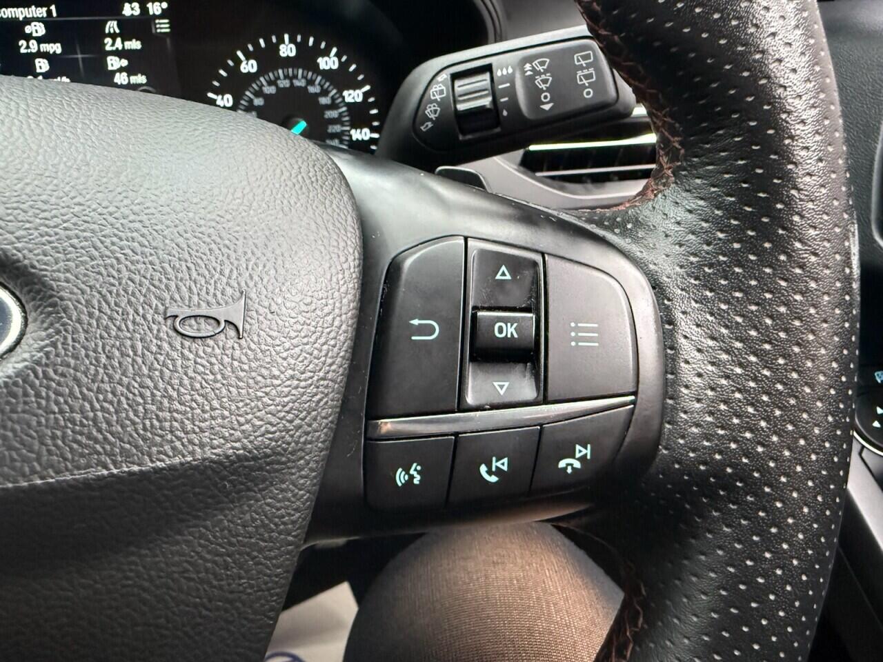 Ford Focus view 23