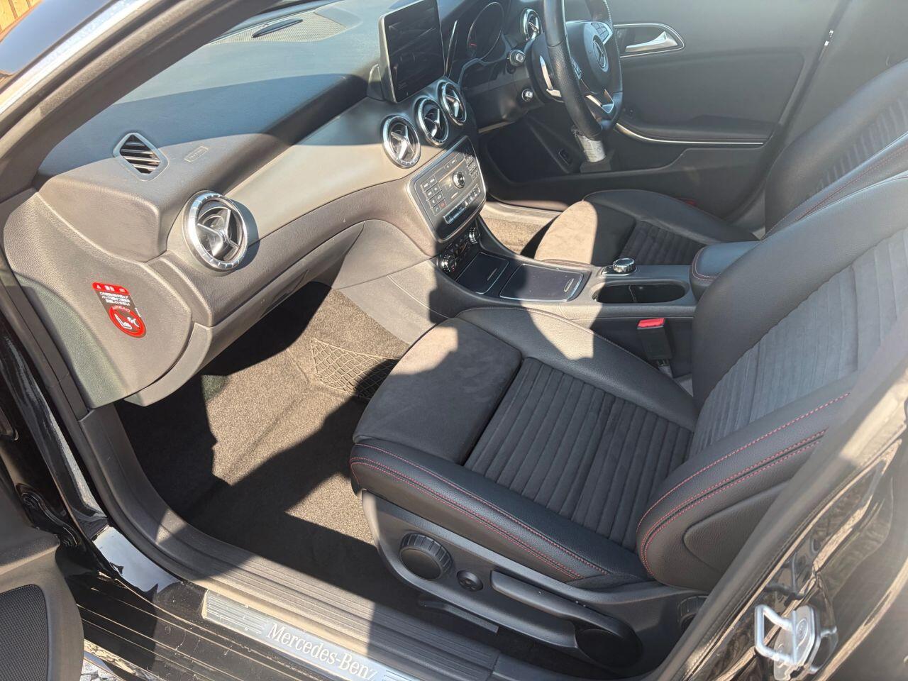 Mercedes-Benz Cla view 17