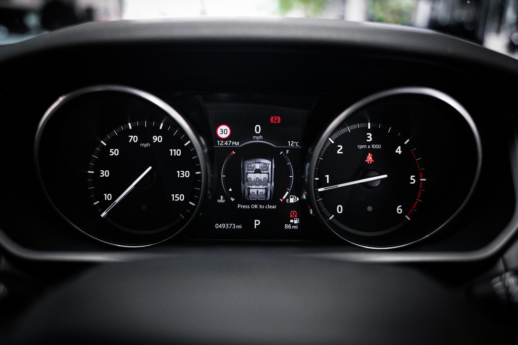 Land Rover Discovery view 21