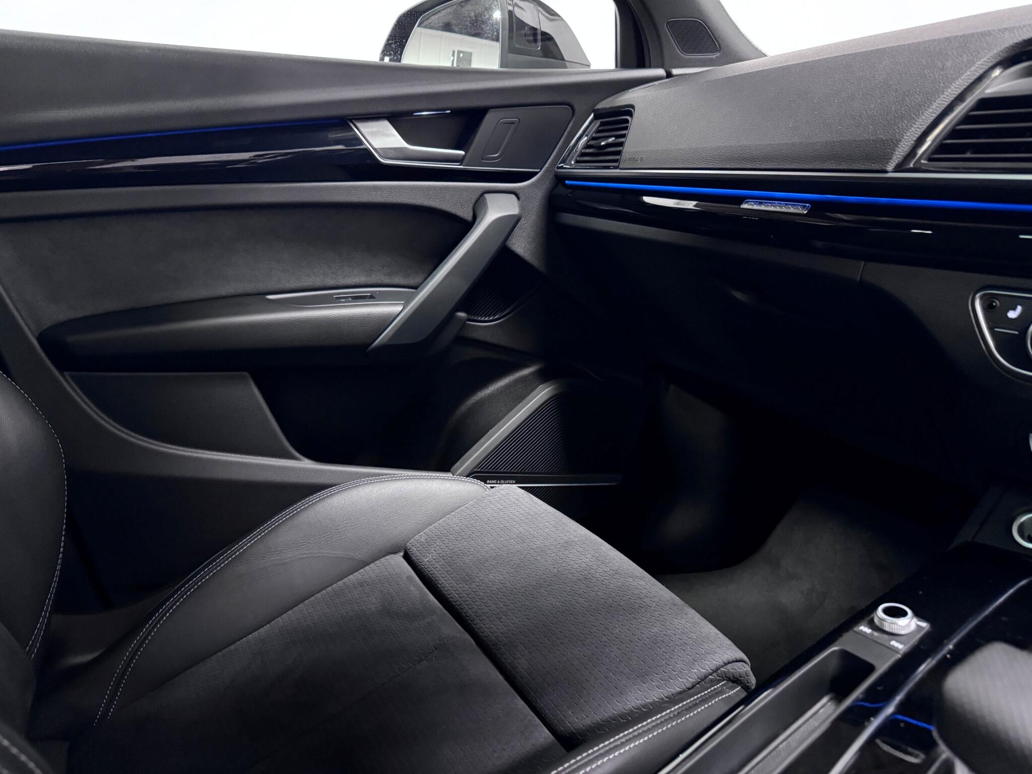 Audi Q5 view 38
