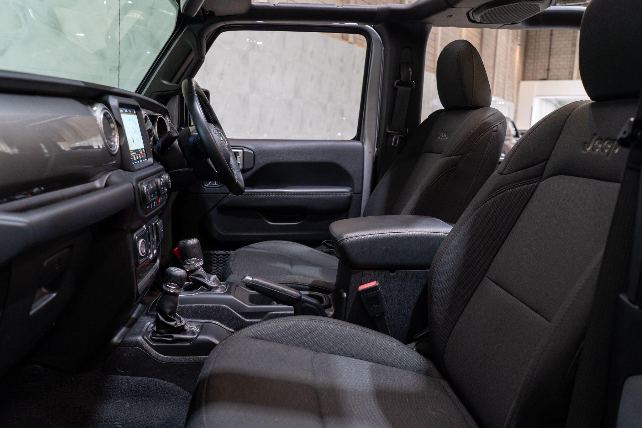Jeep Wrangler view 30