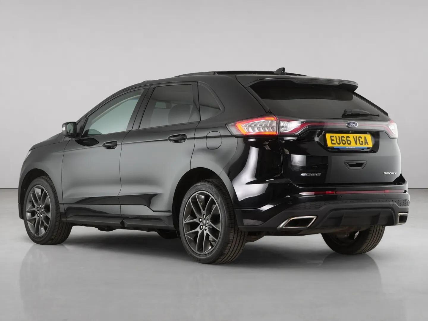 Ford Edge view 9