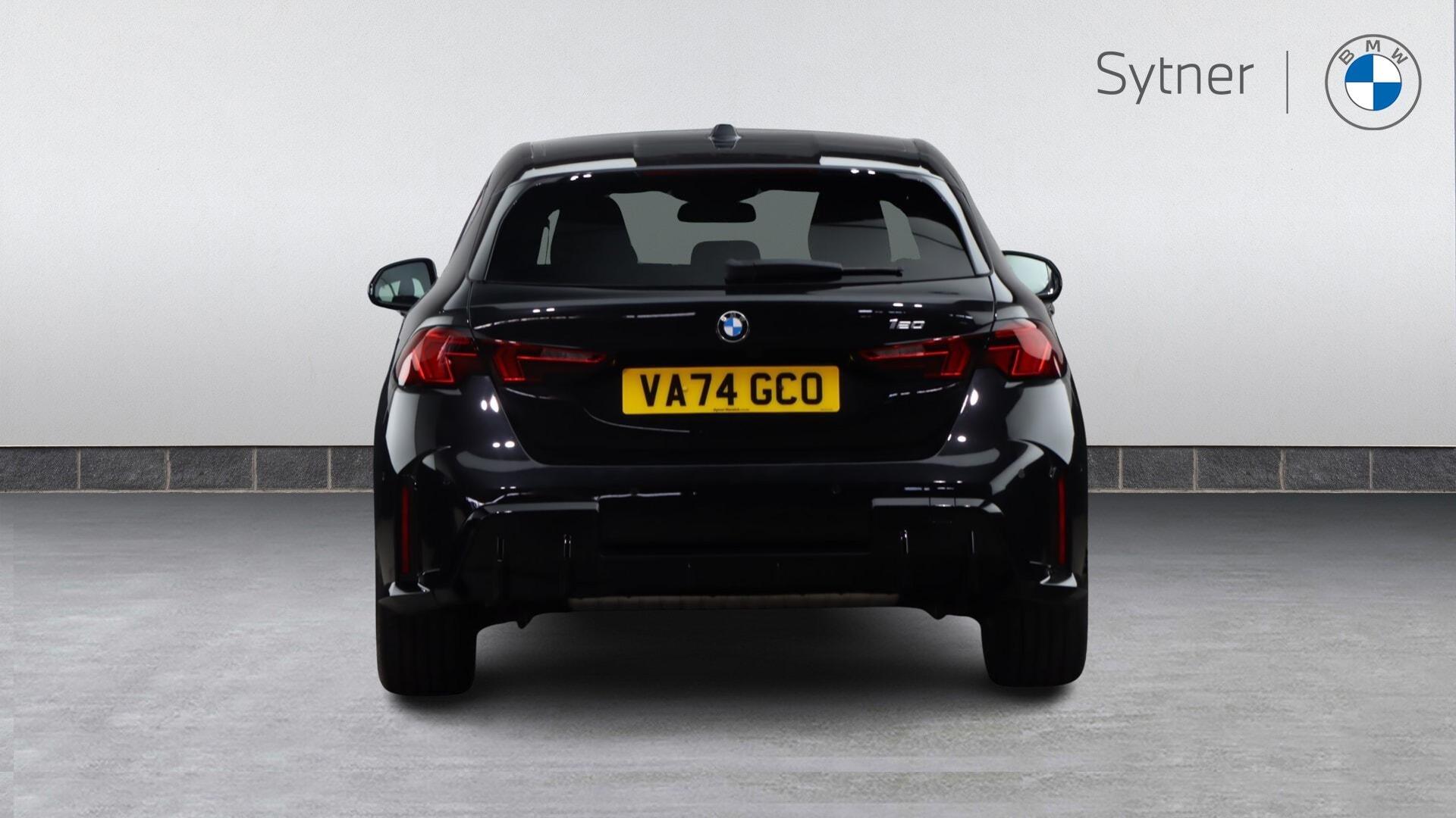 BMW 1 Series view 15