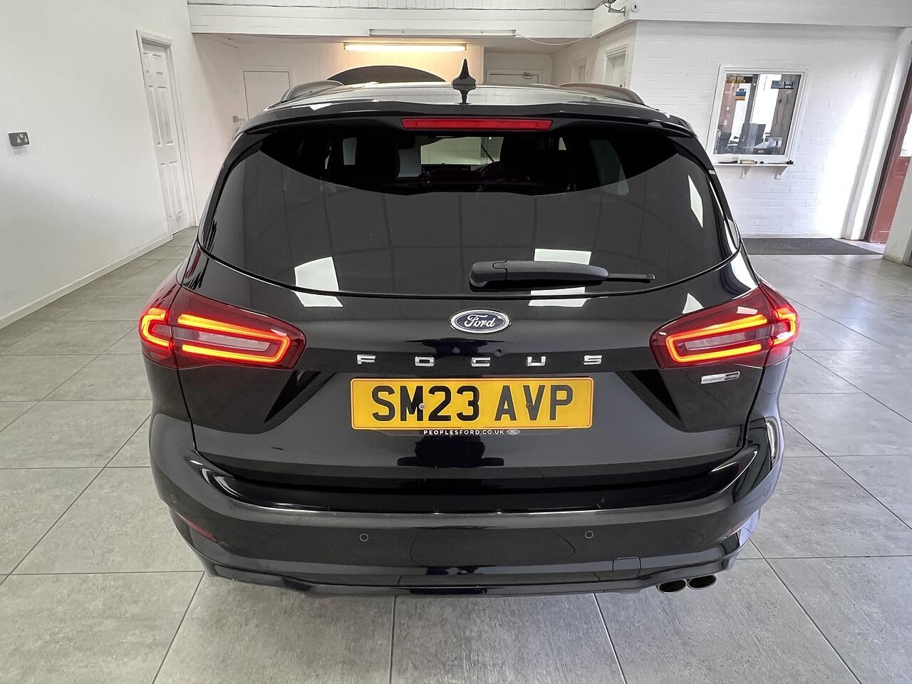 Ford Focus view 4