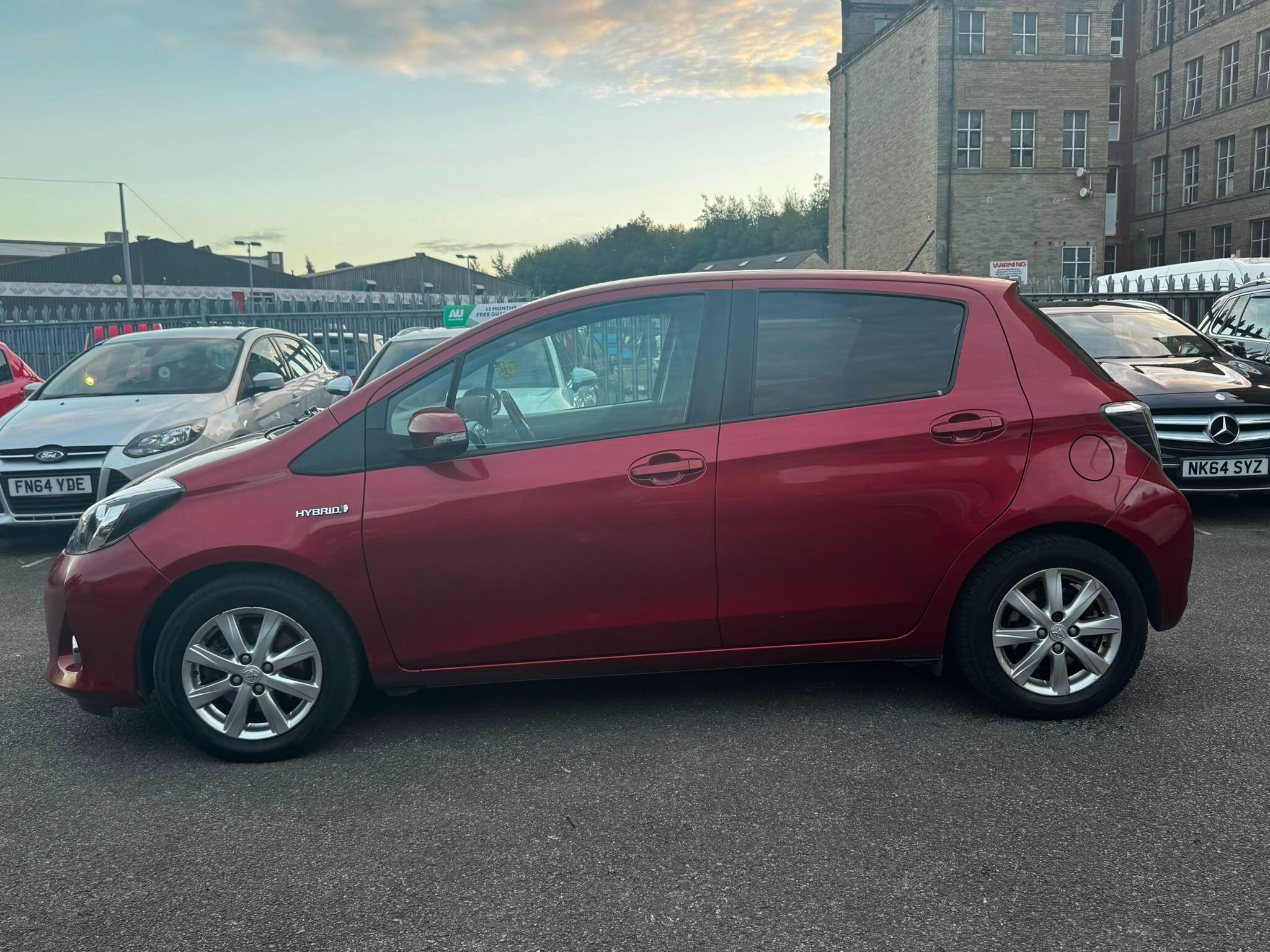 Toyota Yaris view 12