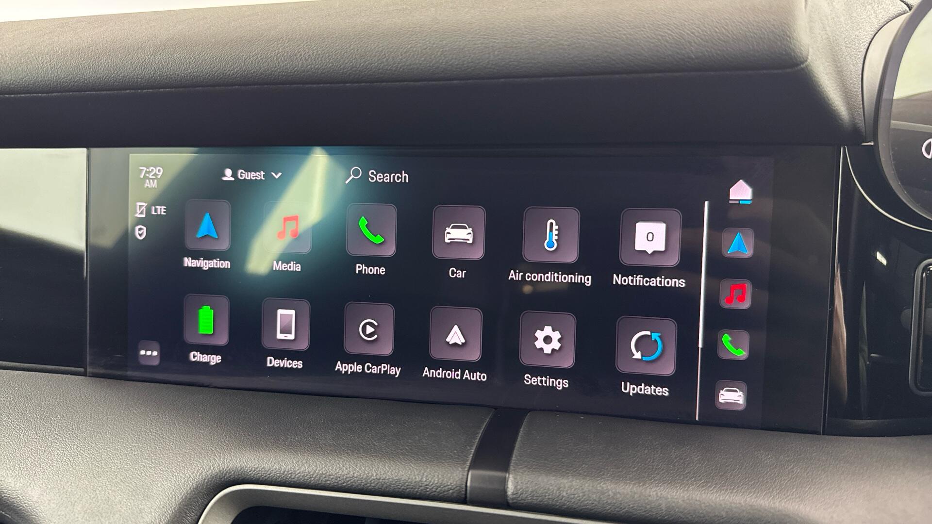 Porsche Taycan view 32