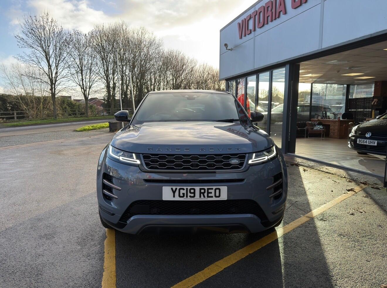 2019 Land Rover Range Rover Evoque 2.0 P250 MHEV First Edition Auto 4WD Euro 6 (s/s) 5dr • 59,100 miles image 2