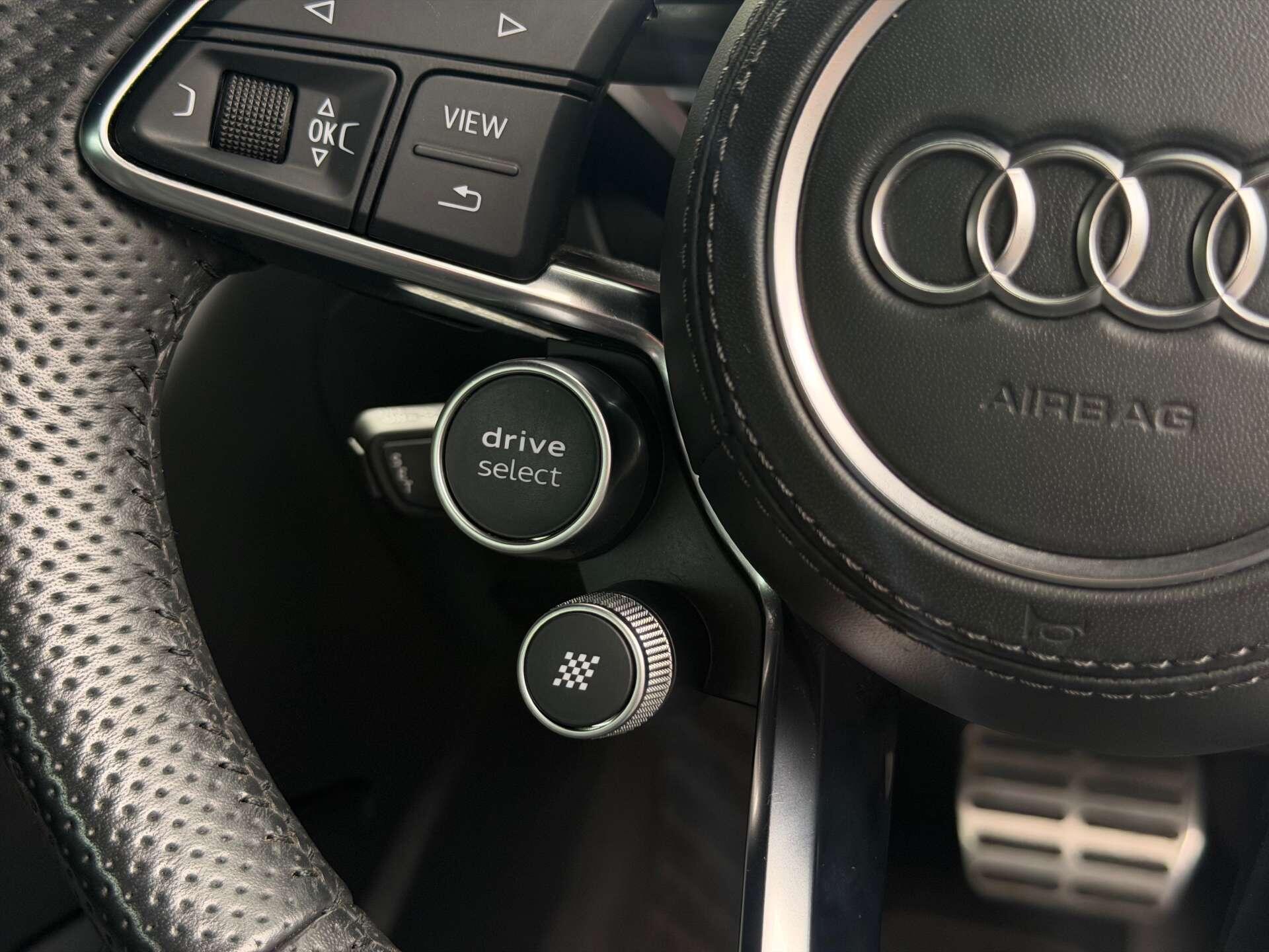 Audi R8 view 43