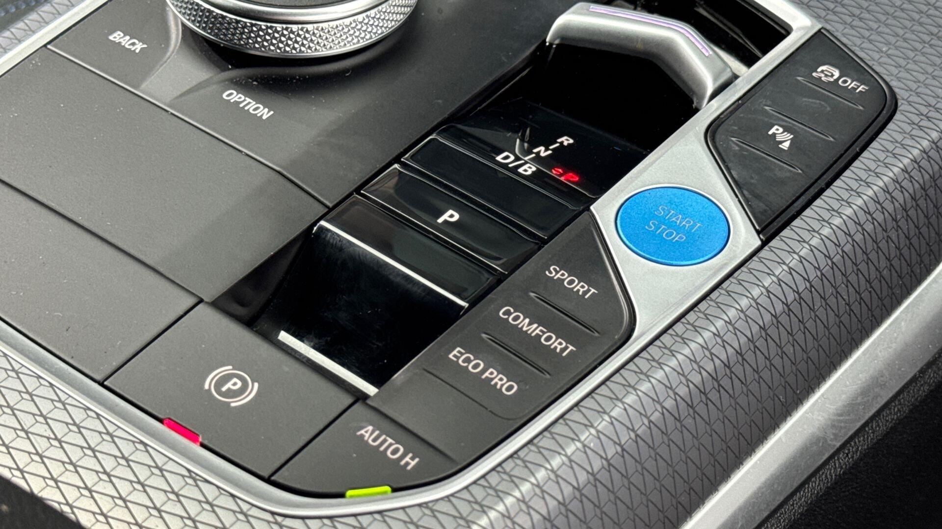 BMW i4 view 20
