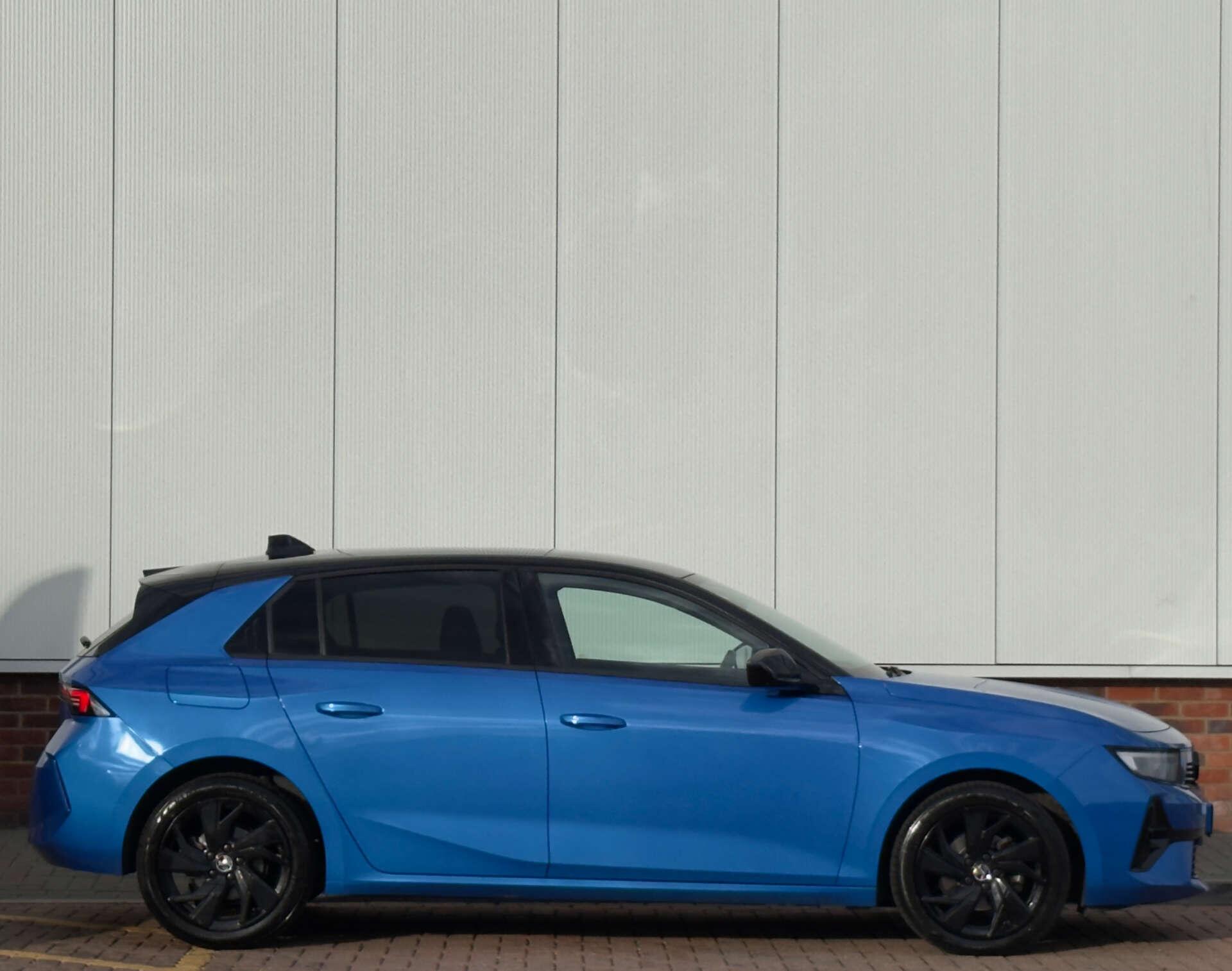 Vauxhall Astra view 7
