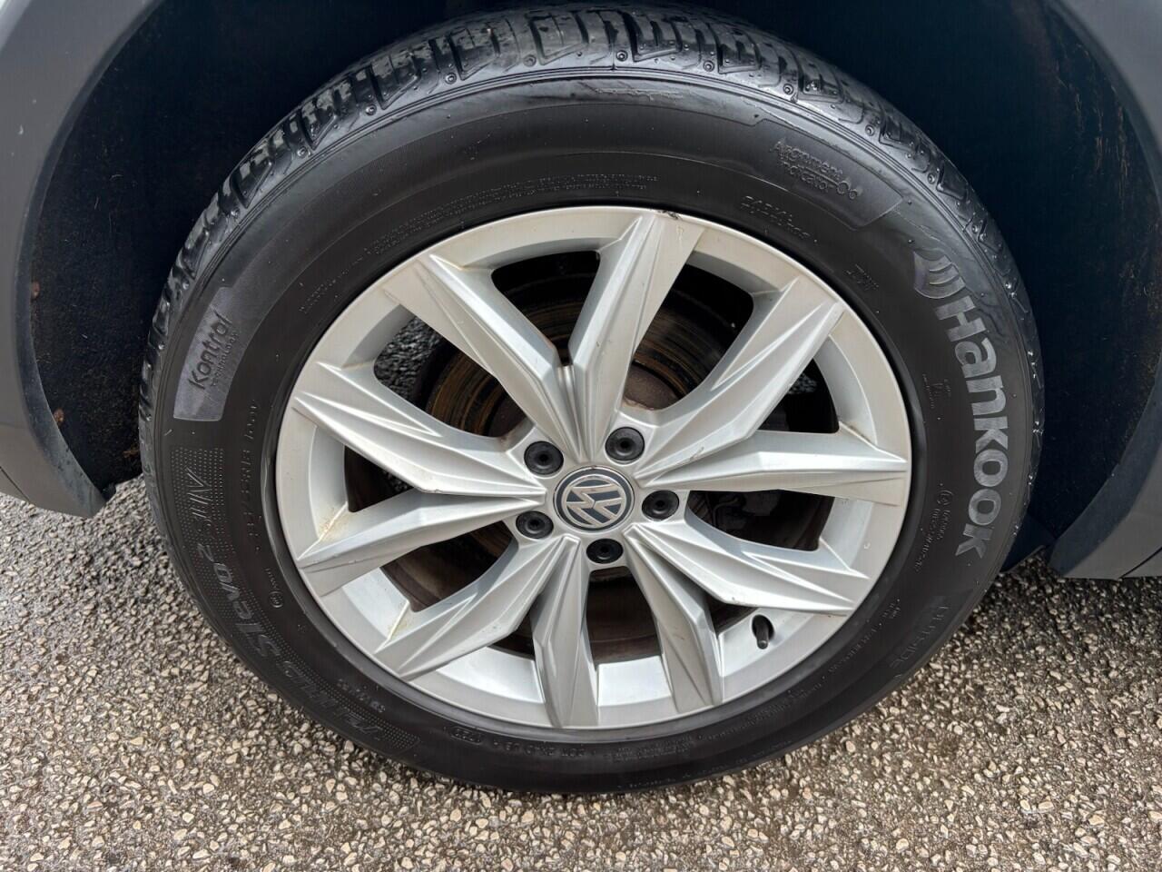 Volkswagen Tiguan view 27