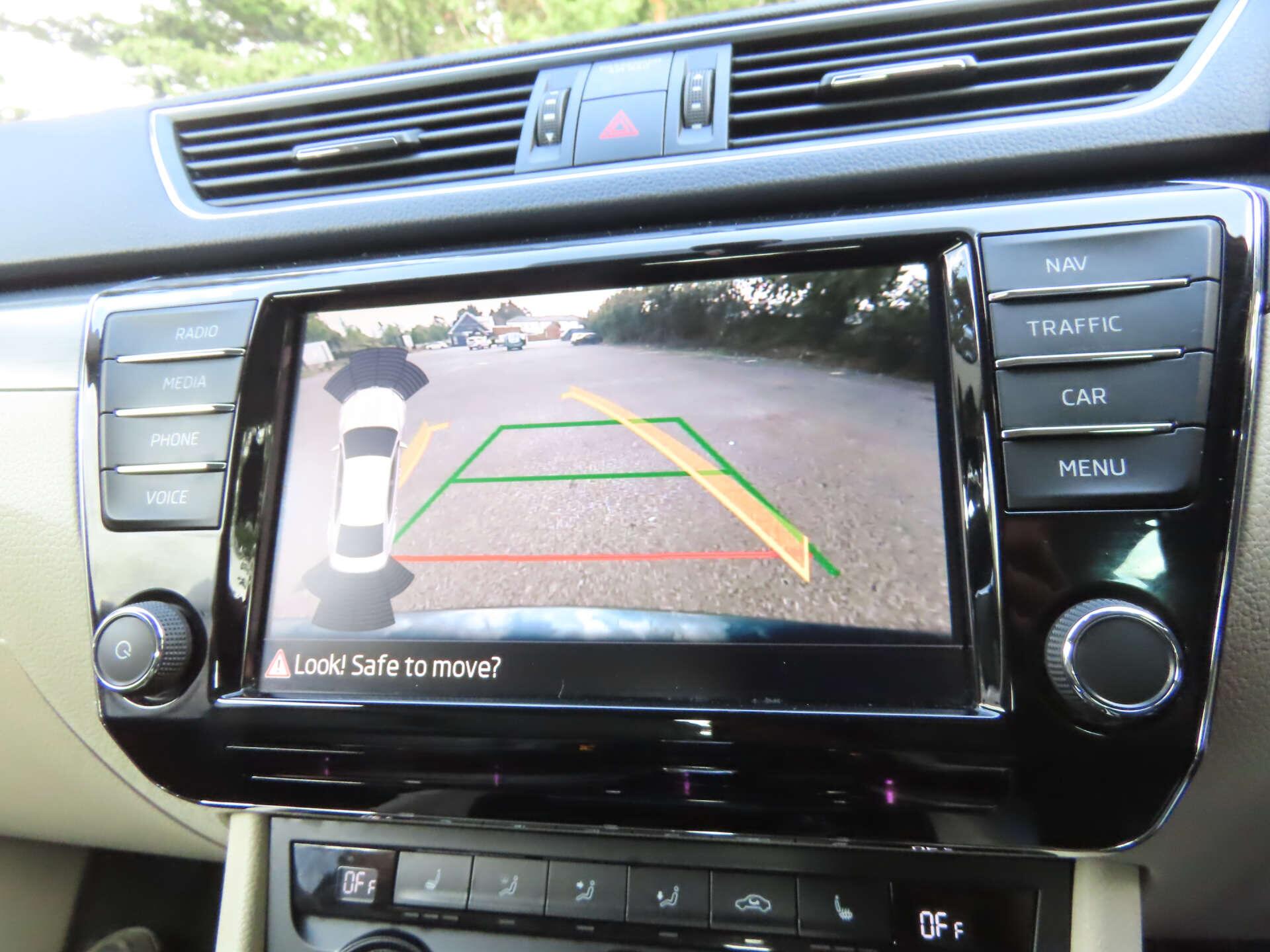 Skoda Superb view 11