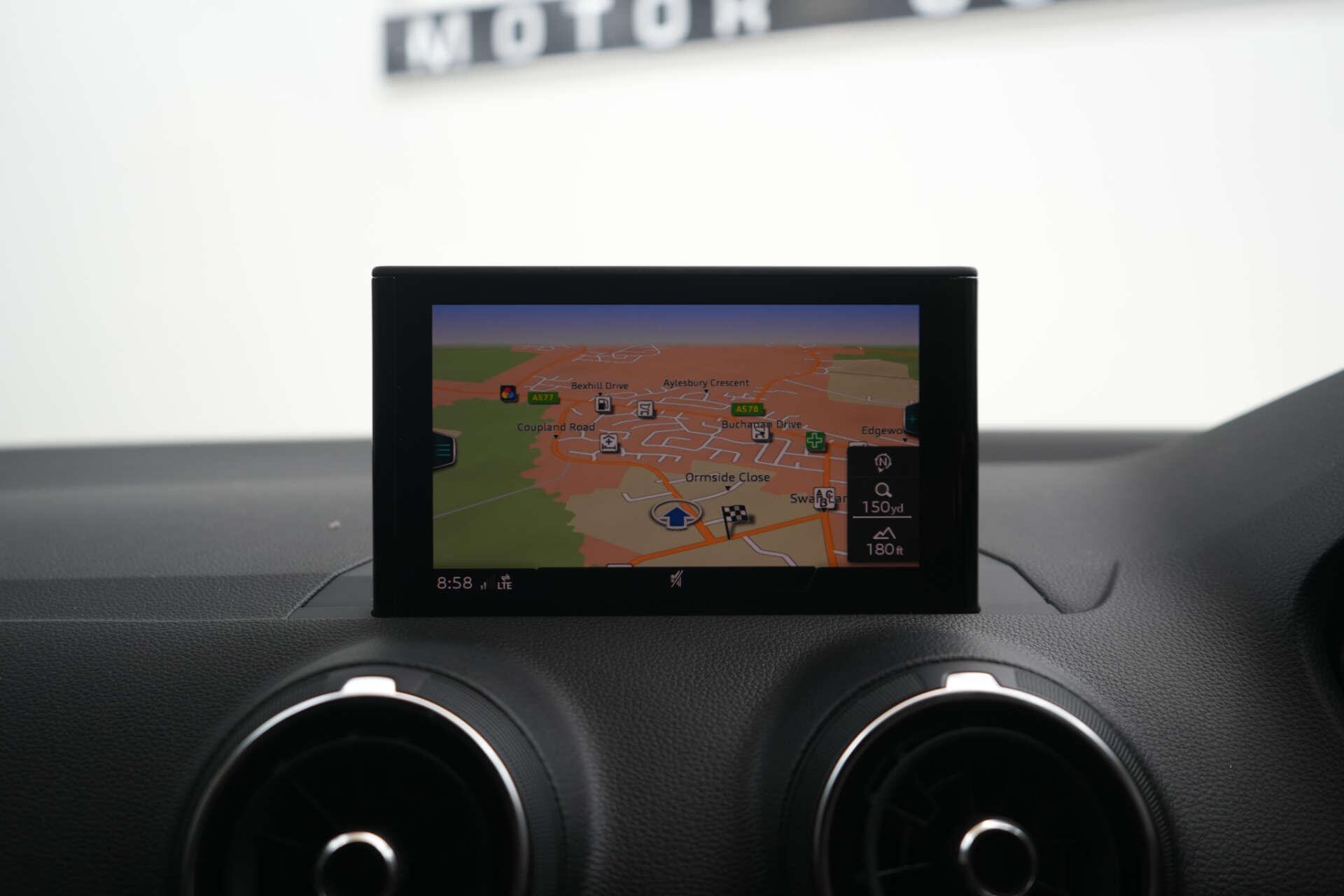 Audi Q2 view 29