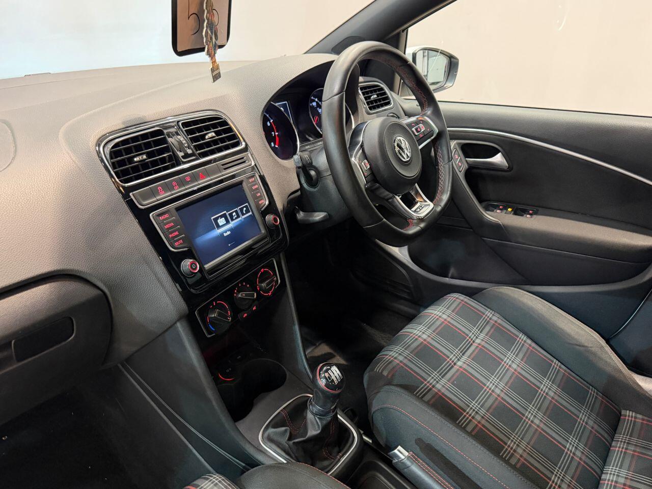 Volkswagen Polo view 31