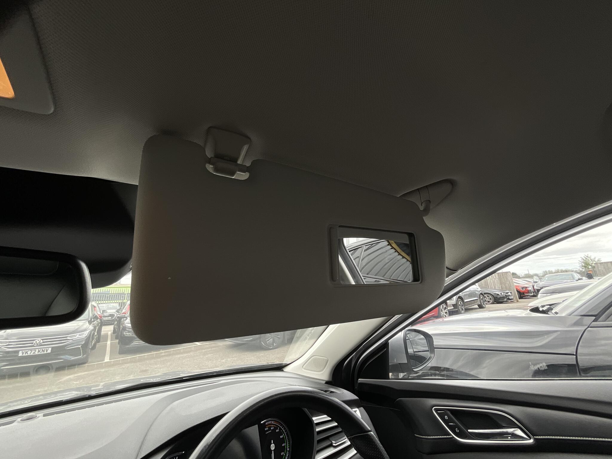 MG MG5 view 28