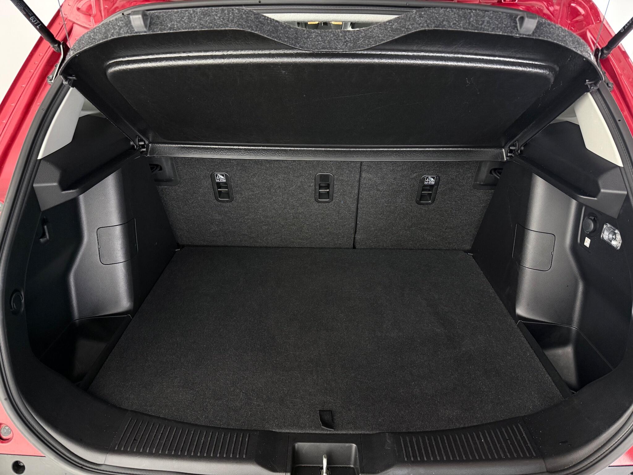 Suzuki S-Cross view 12