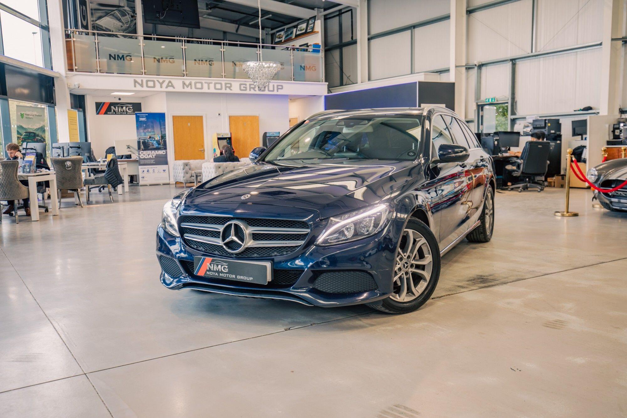 Mercedes-Benz C-Class view 4