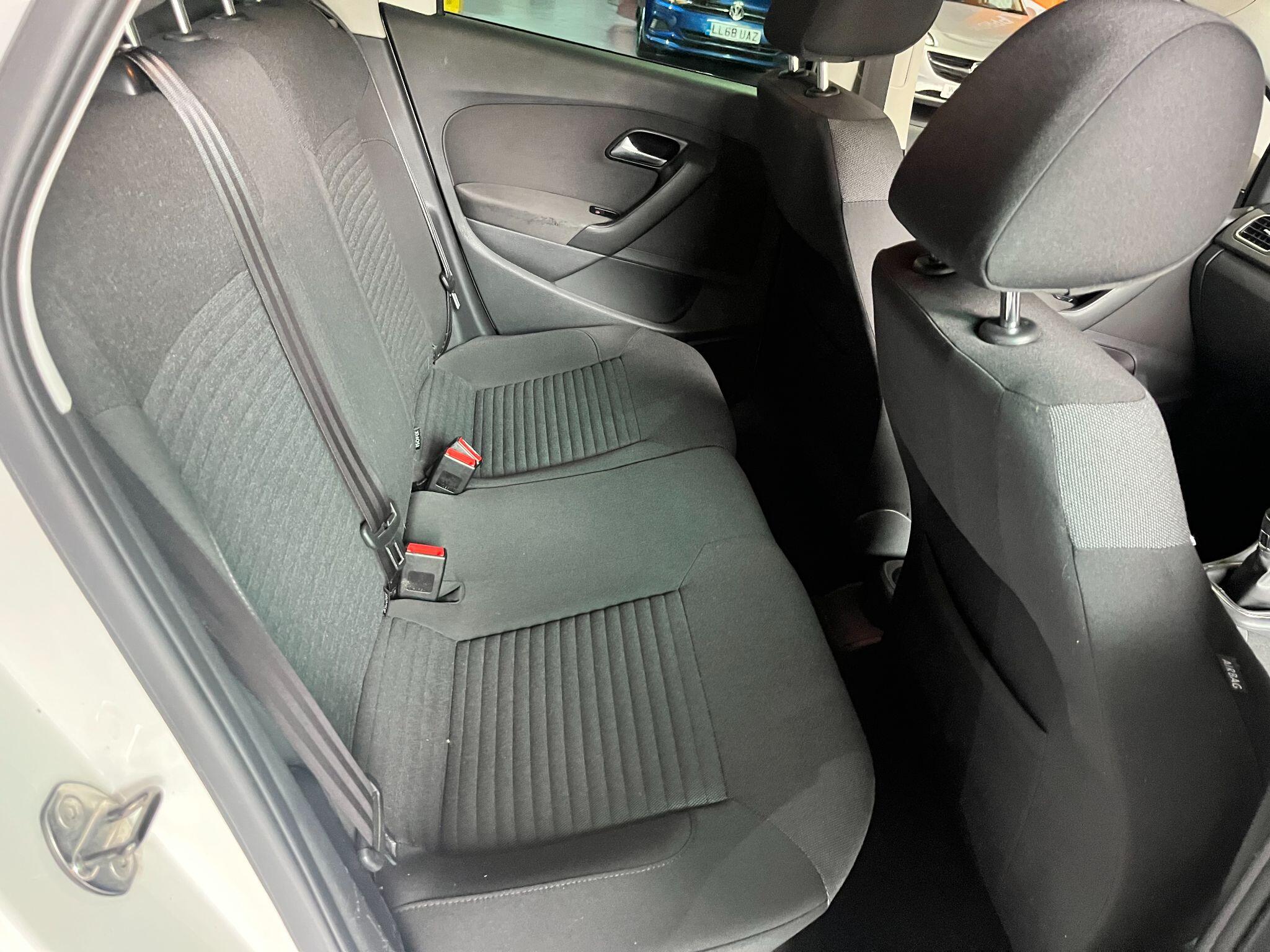 Volkswagen Polo view 21