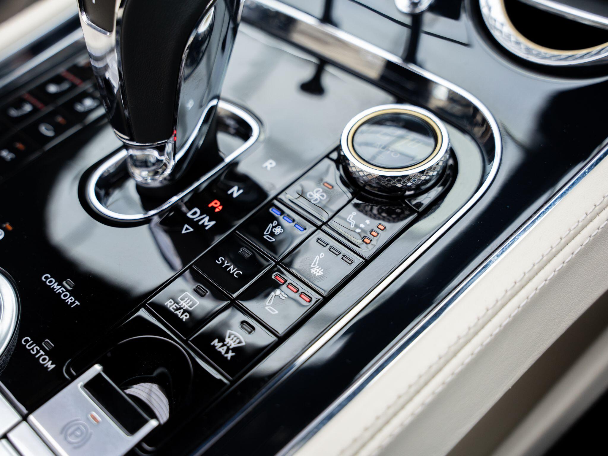 Bentley Continental view 24
