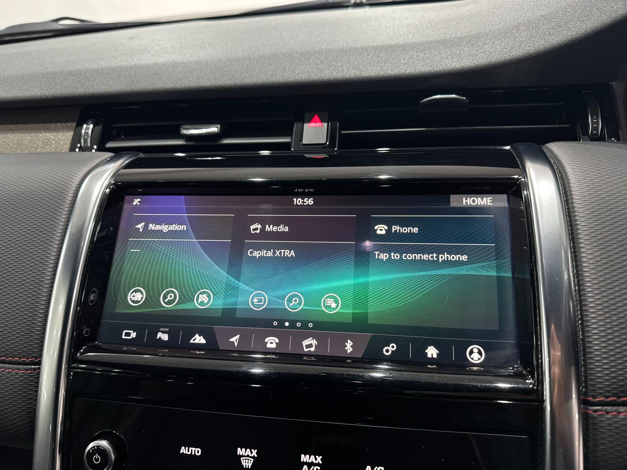 Land Rover Discovery Sport view 39