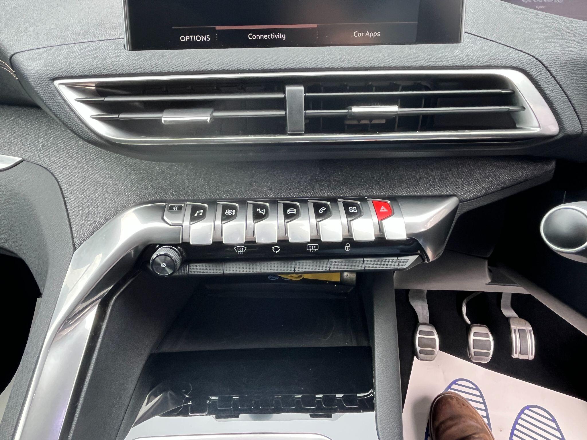 Peugeot 3008 view 27