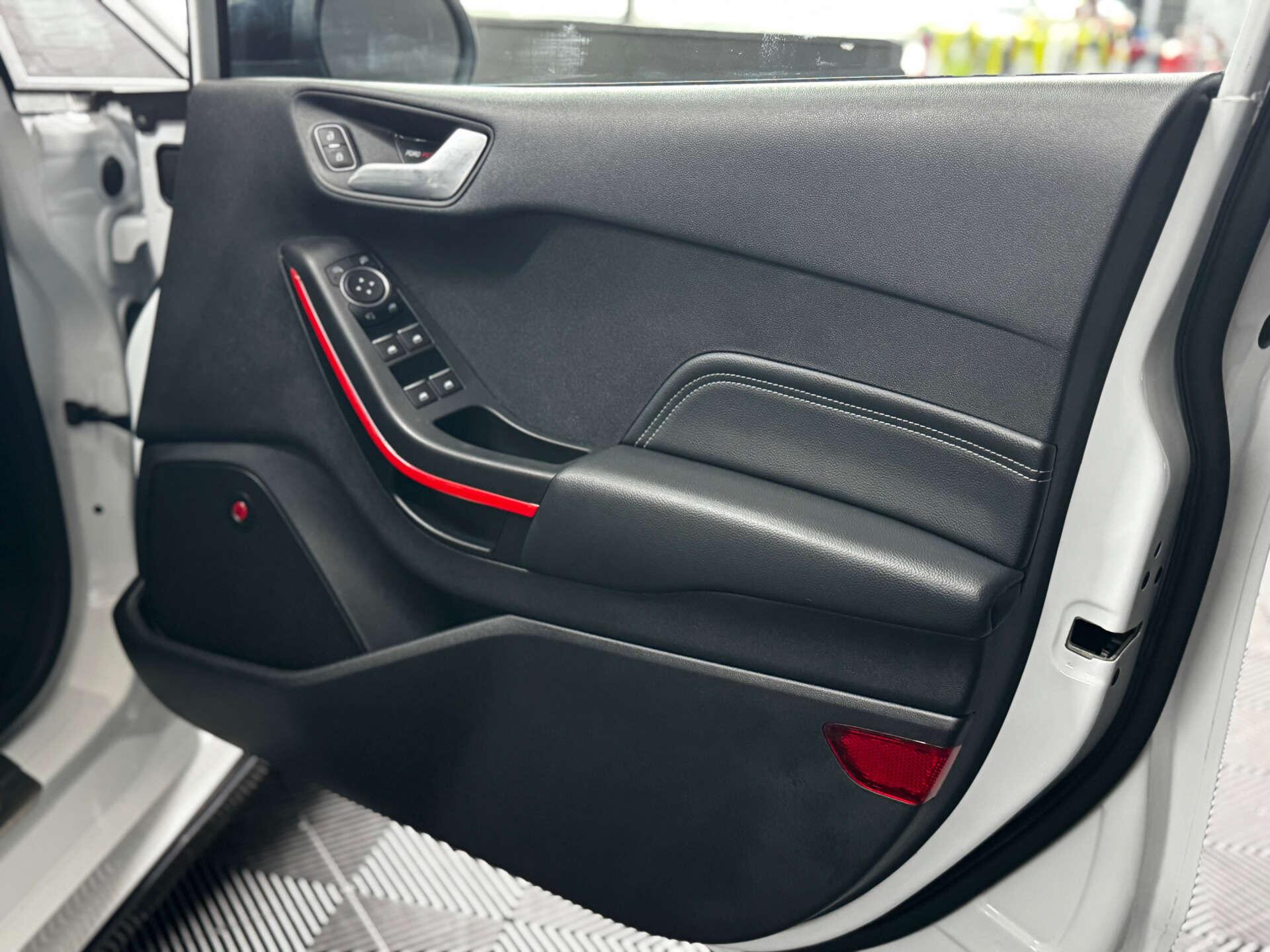 Ford Fiesta view 30