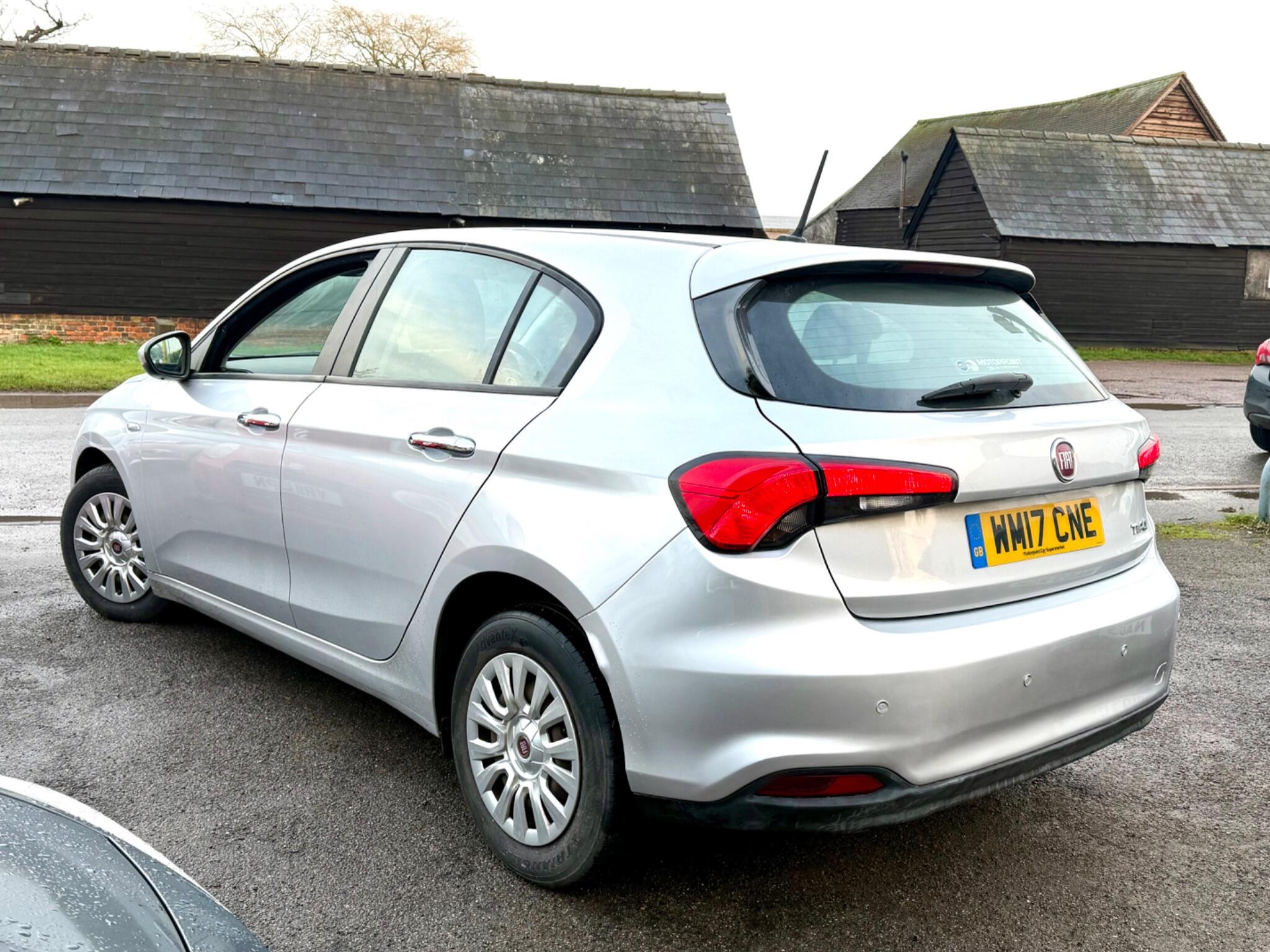 2017 Fiat Tipo 1.4 MPI Easy Euro 6 5dr • 74,447 miles image 3