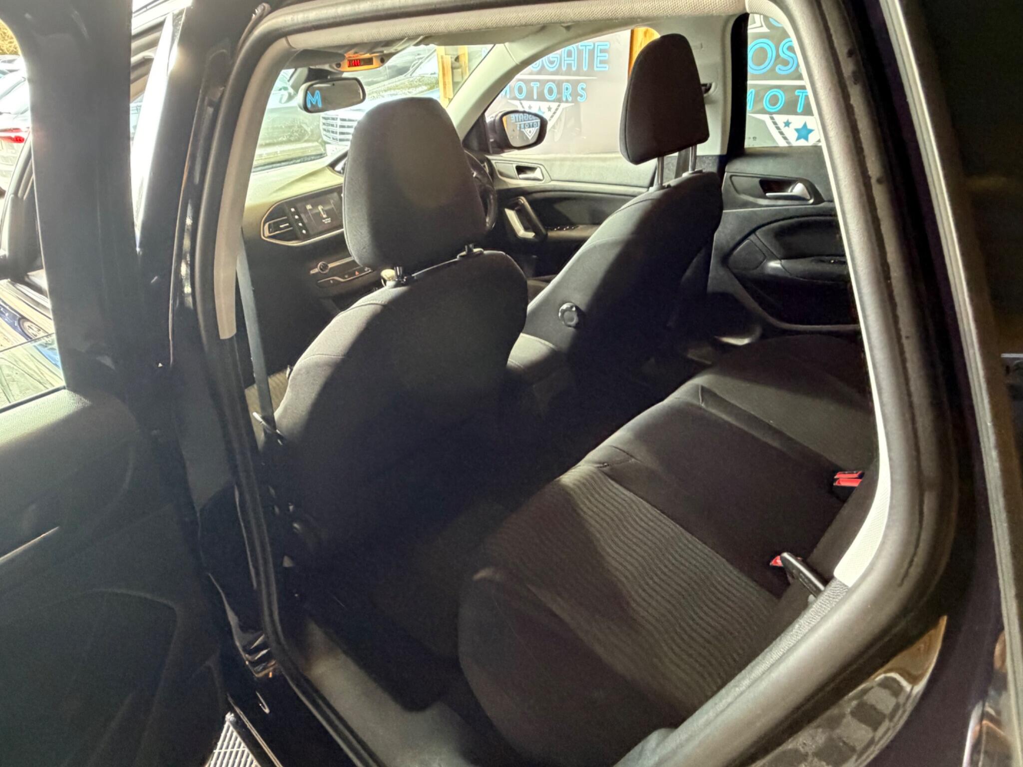 Peugeot 308 SW view 19