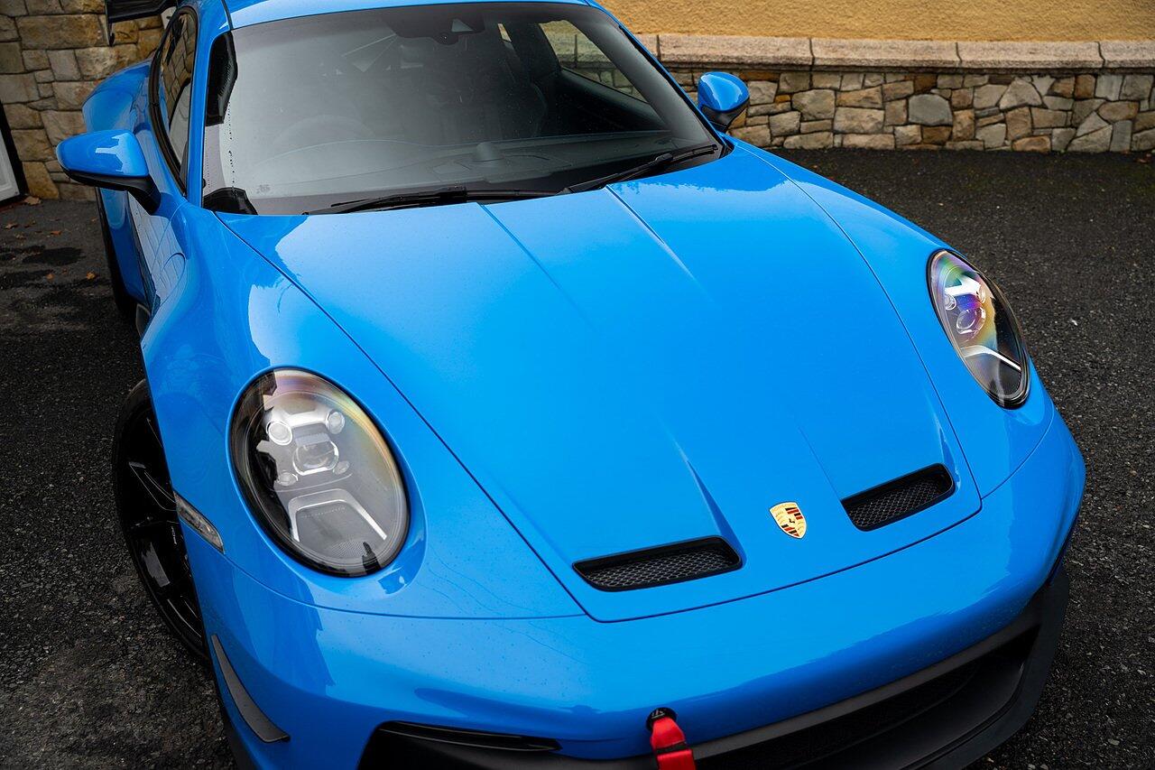 Porsche 911 view 36