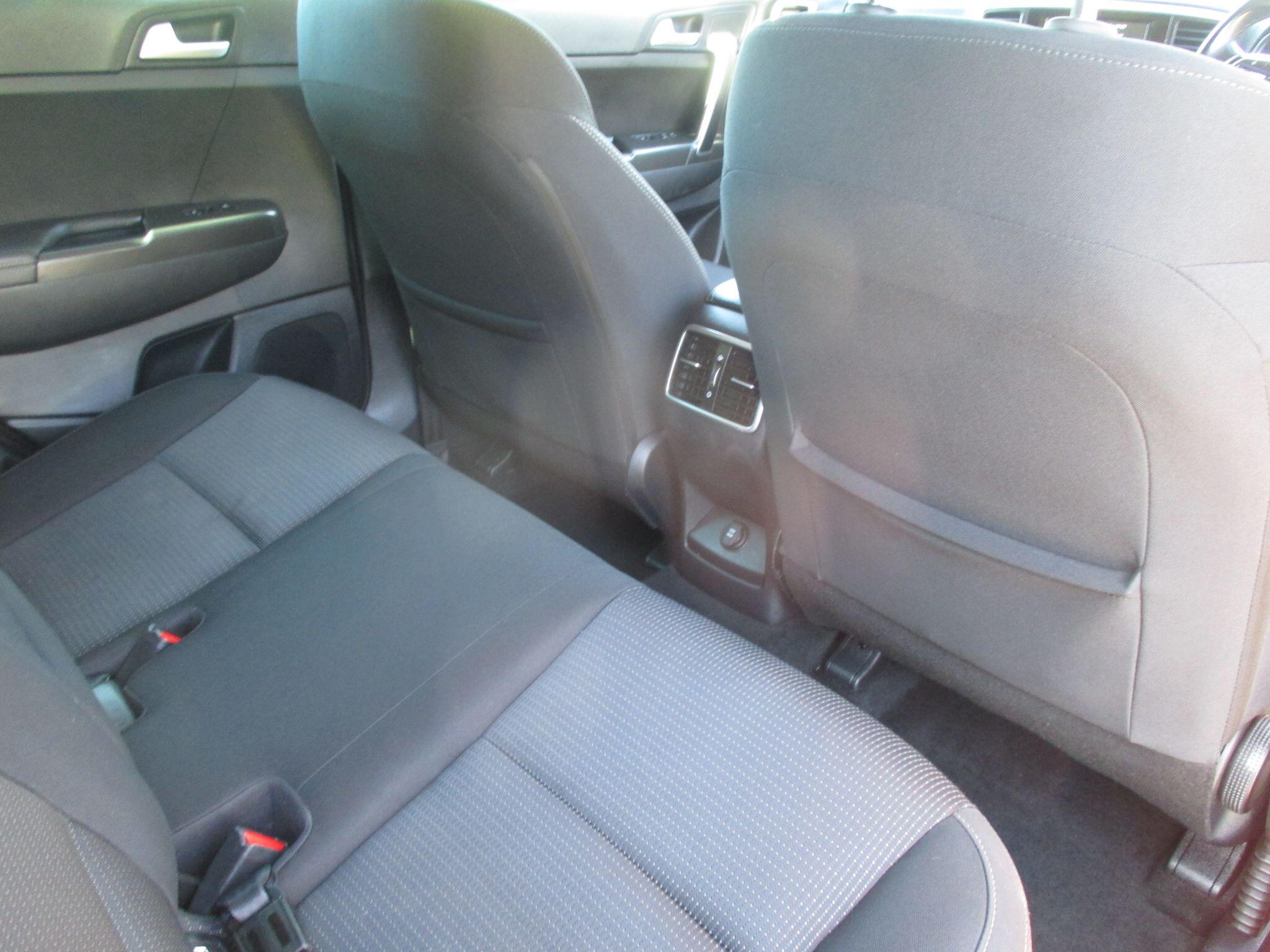 Kia Sportage view 27