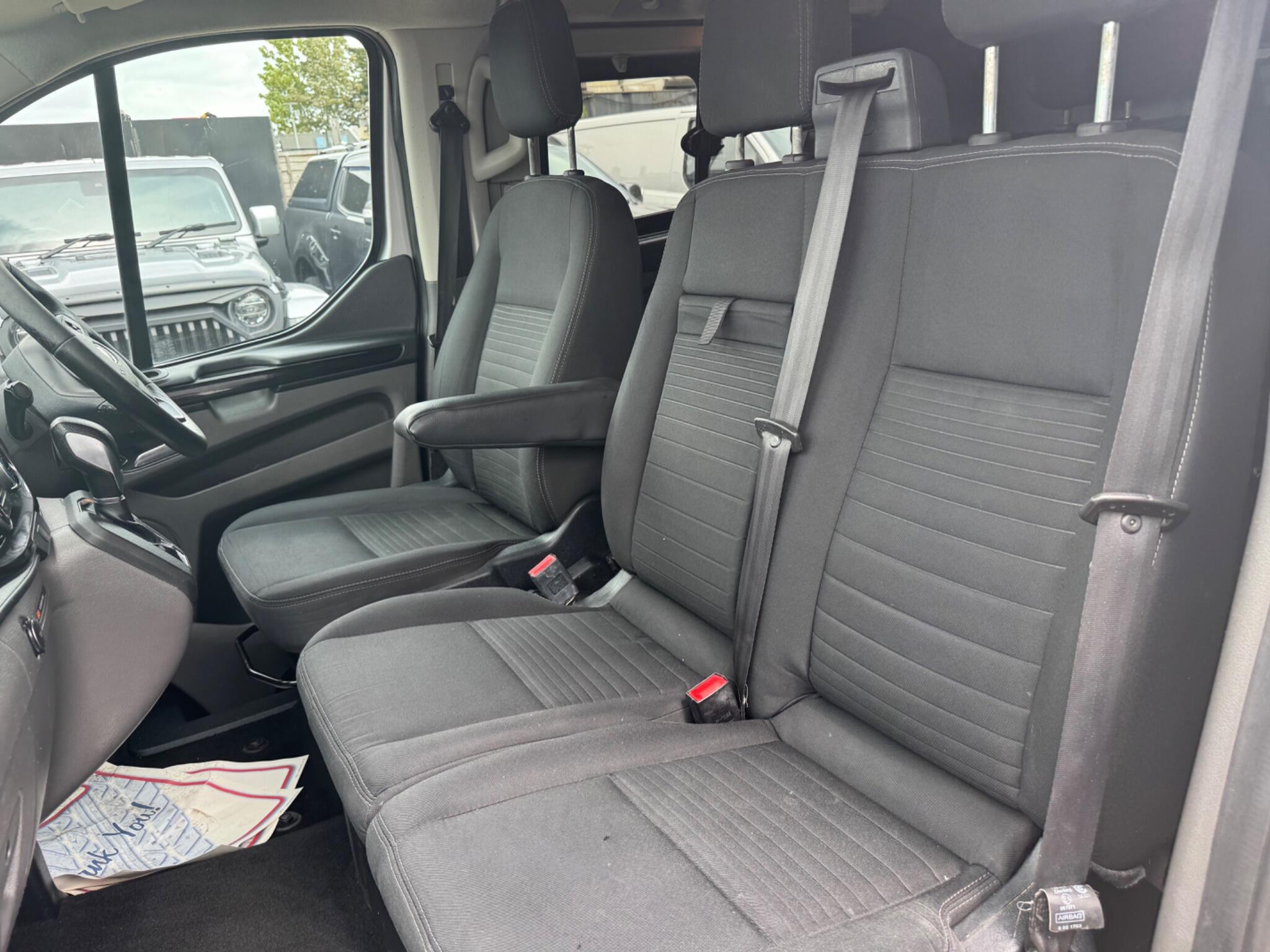 Ford Transit Custom view 33