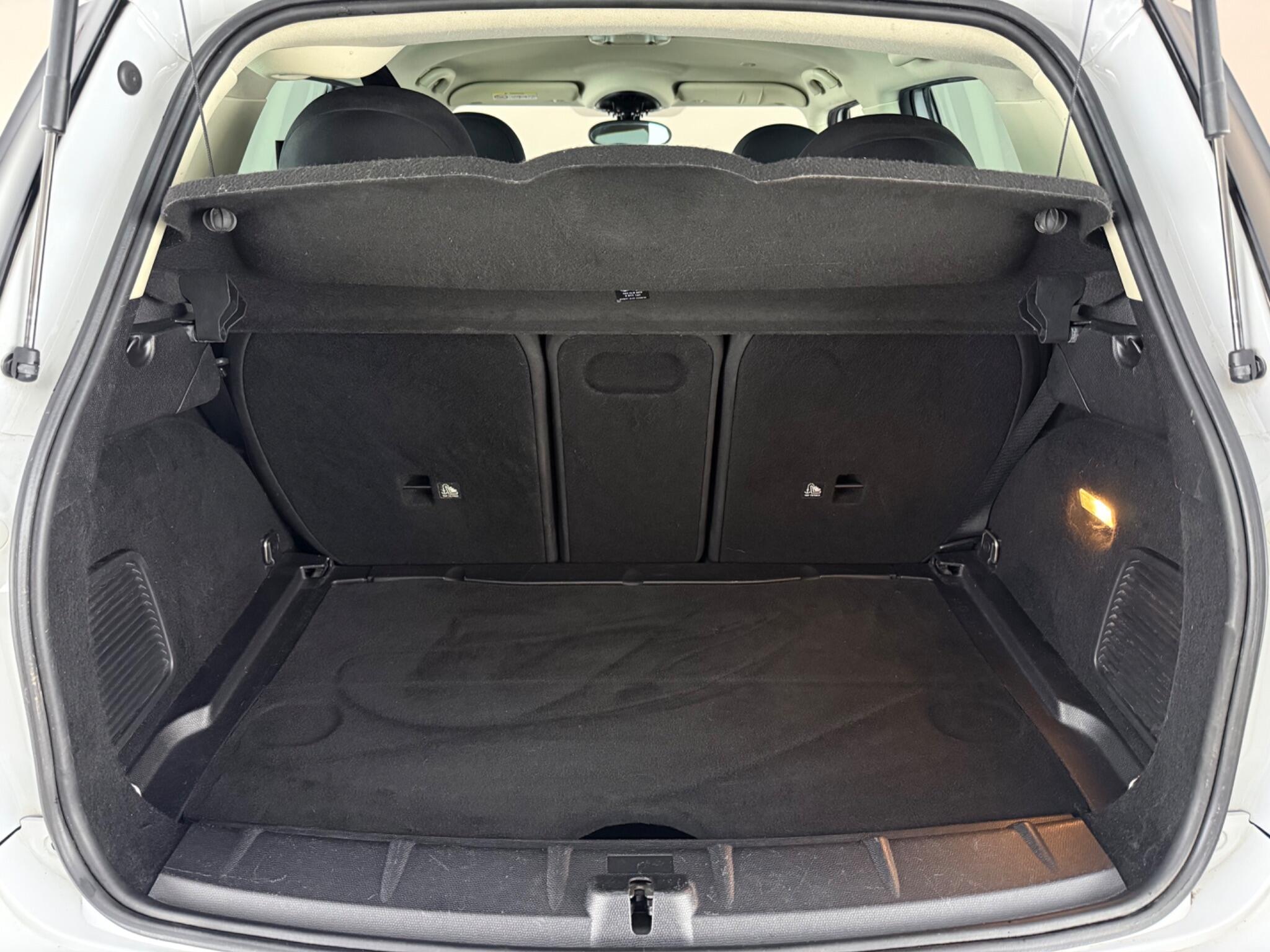 Mini Countryman view 9