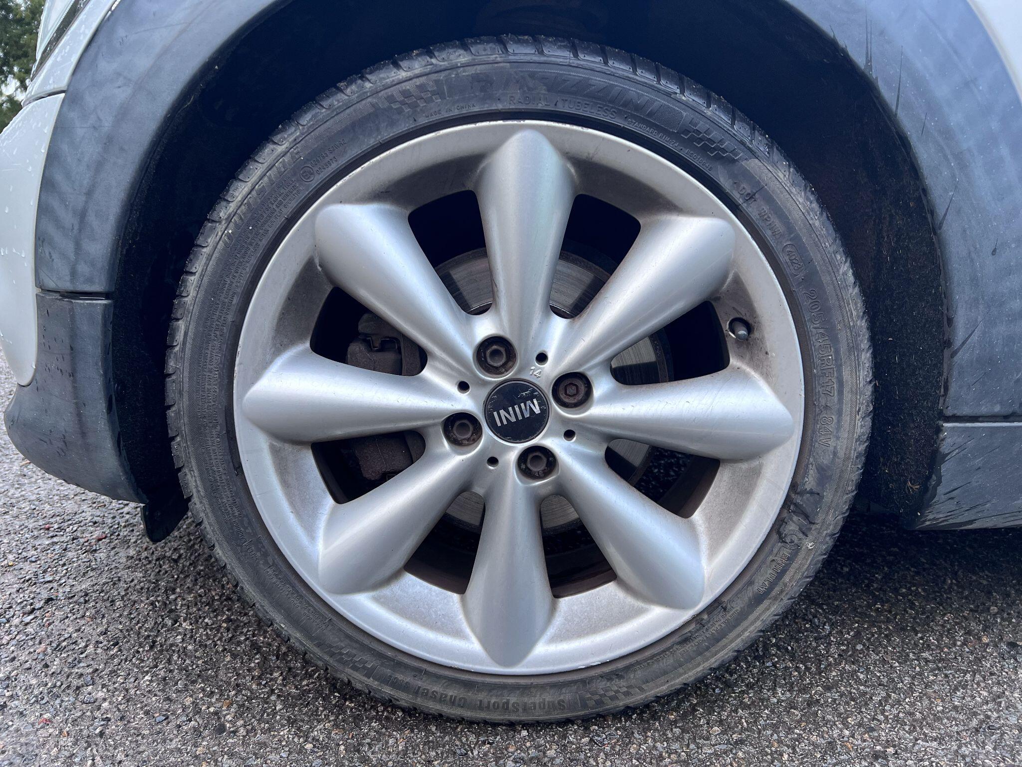 MINI Hatch view 8