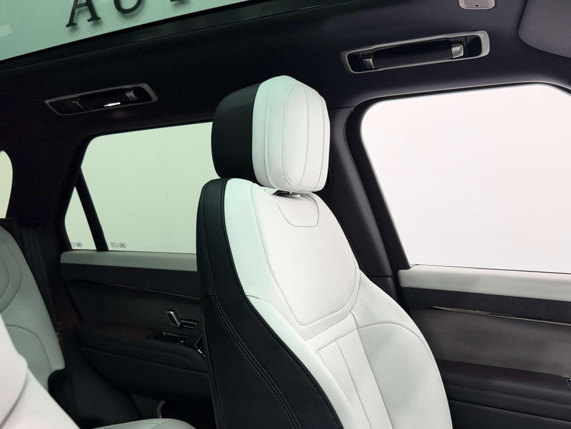 Land Rover Range Rover Sport view 38